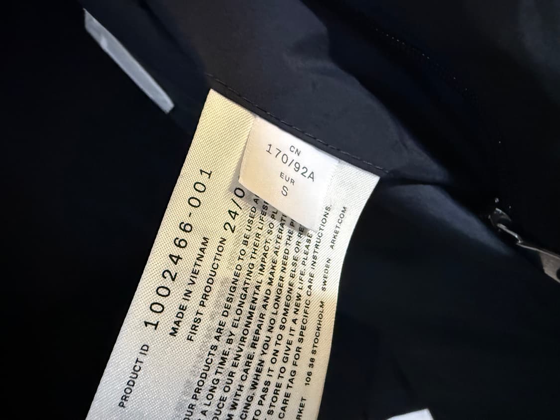 [95-100] 아르켓 푸퍼 다운 패딩 블랙 상품이미지3