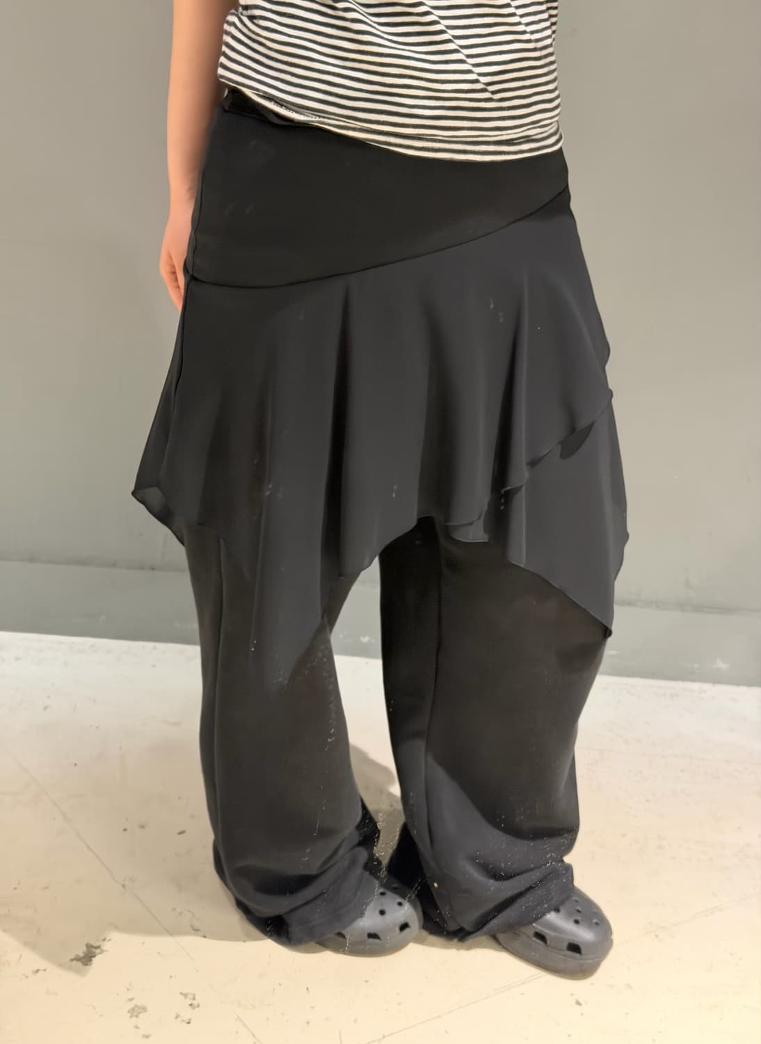 diagonal cutting detail skirt 상품이미지4