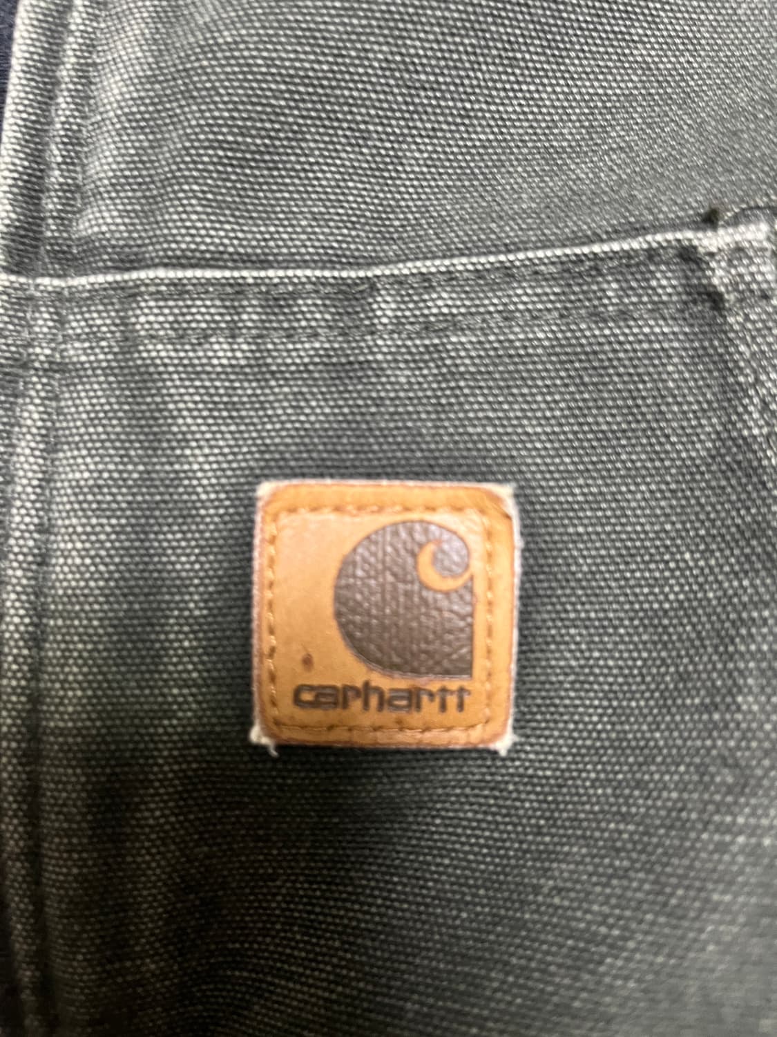 칼하트 j130 모스그린 m사이즈 판매합니다 상품이미지4