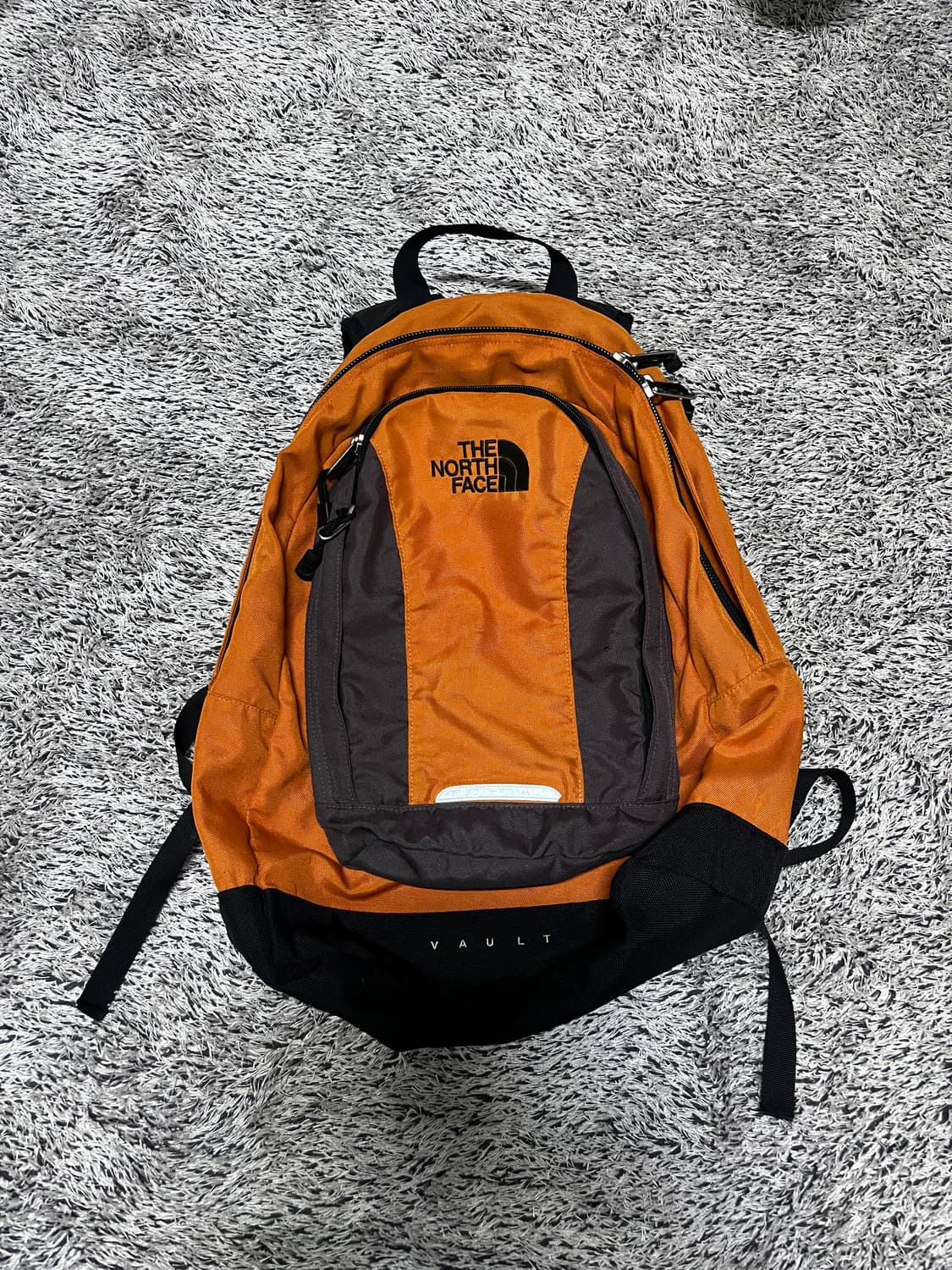 노스페이스 볼트 백팩 오렌지 상품이미지1