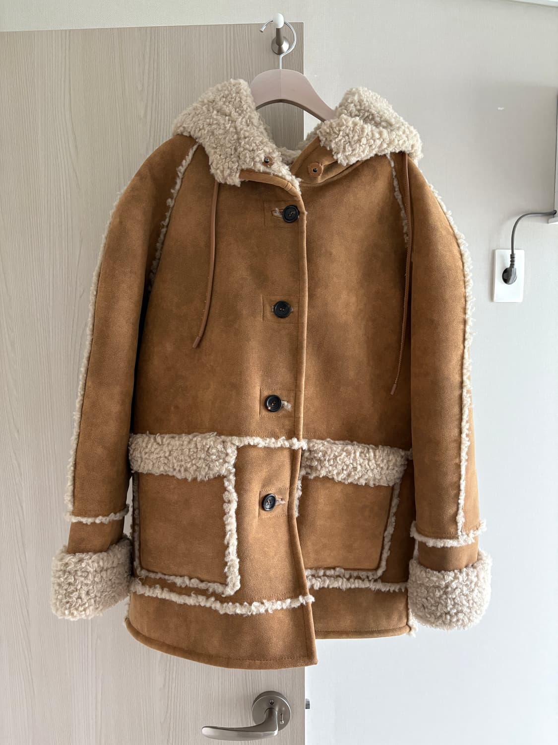 브리드 스웨이드 시어링 후드 하프 무스탕 상품이미지1