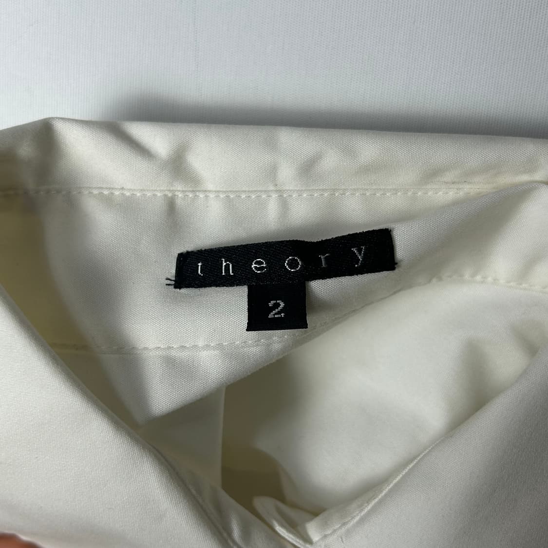 [theory] 띠어리 미니멀 화이트 셔츠 상품이미지5