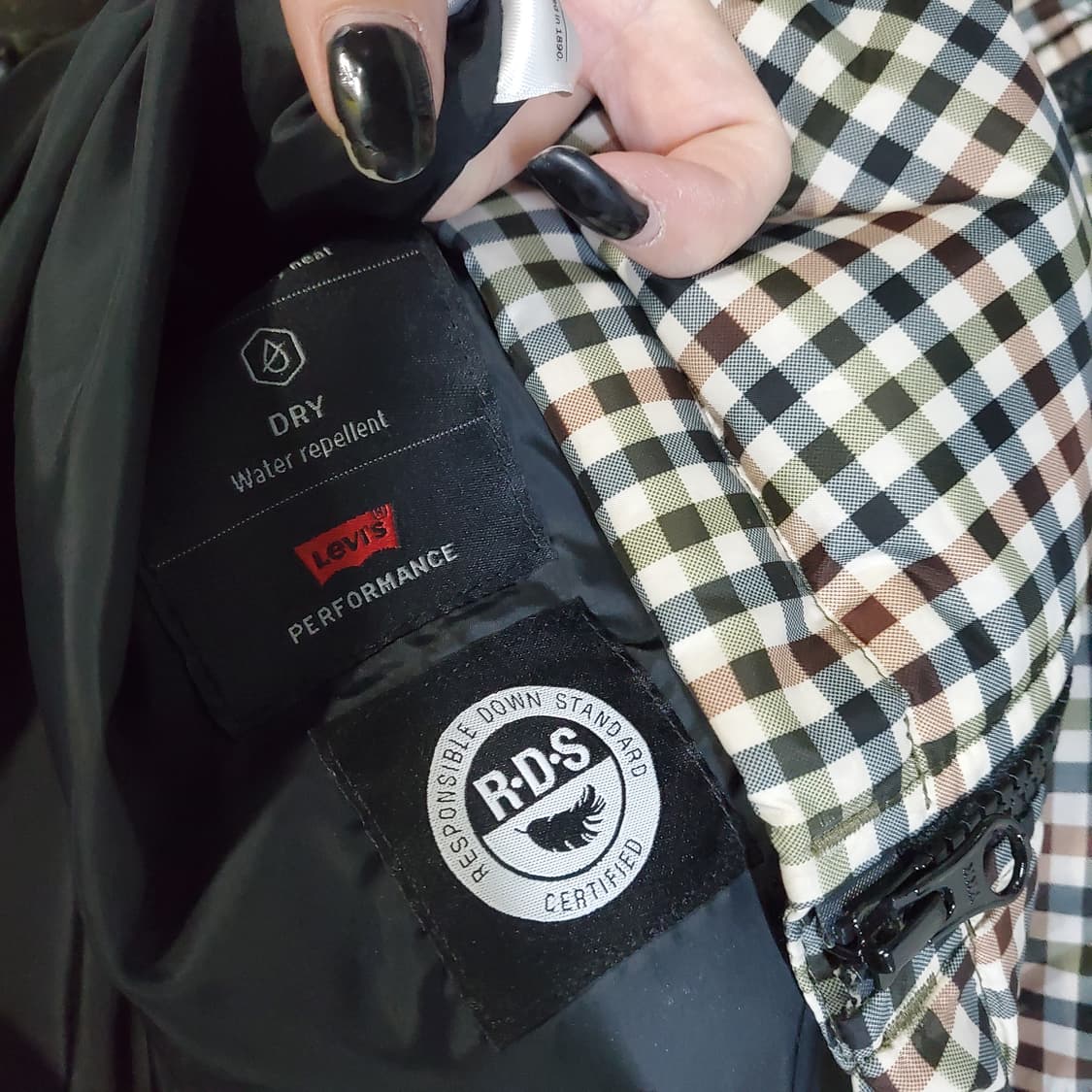 리바이스 채크 패턴 후드 덕다운 패딩  상품이미지8