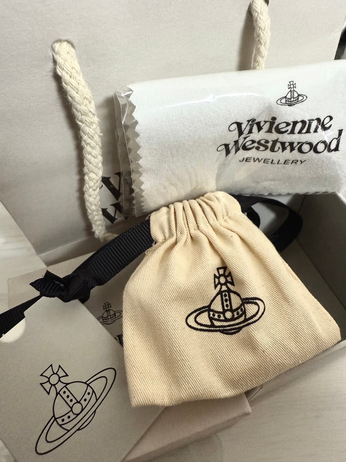 비비안웨스트우드 미니바스 릴리프 목걸이 실버 상품이미지3