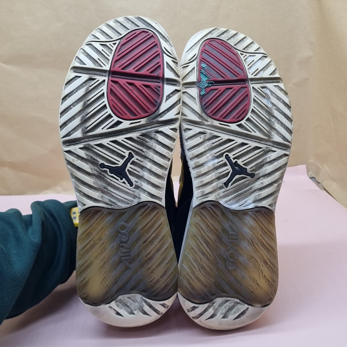 나이키 조던 MA2 유니버시티골드 농구화265 상품이미지3