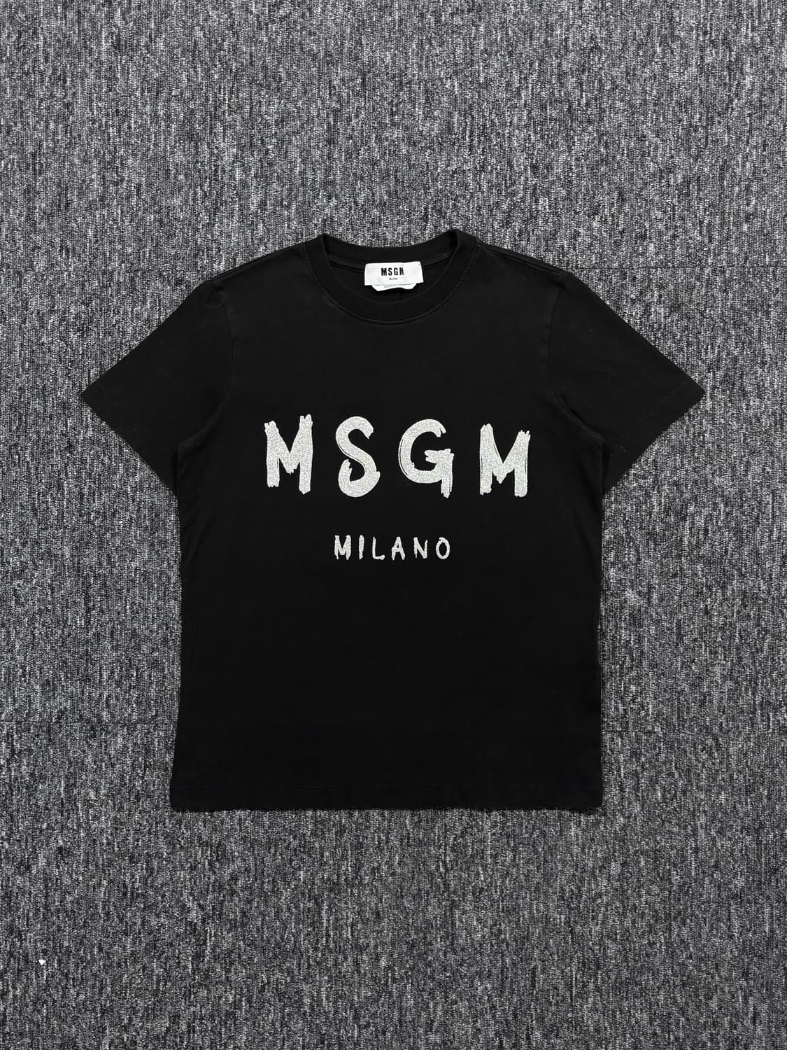 msgm 브러쉬드 블랙 반팔 상품이미지4