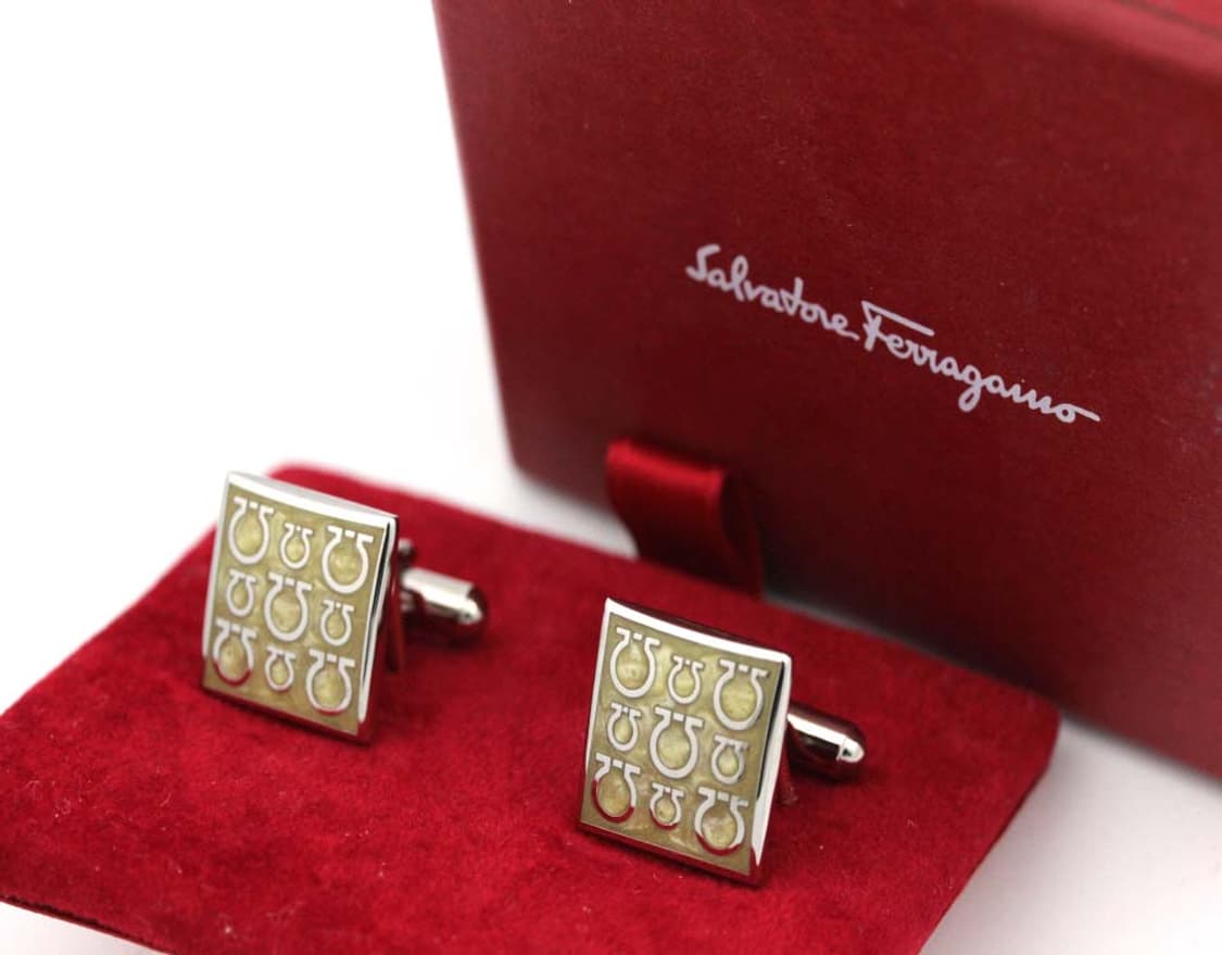 페라가모 S등급 남자 명품 커프스 상품이미지1