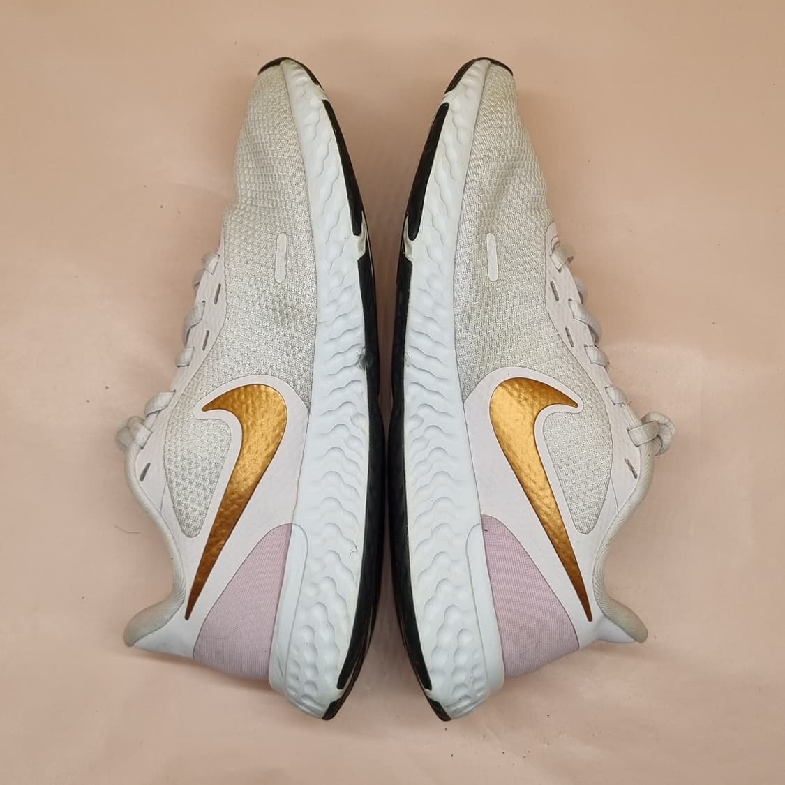 나이키 레볼루션5 여성운동화245 상품이미지5