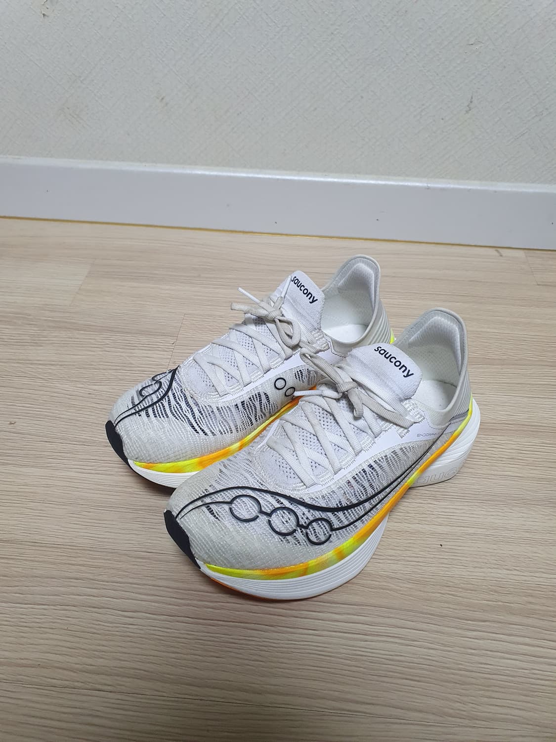 써코니 엔돌핀 엘리트 2 러닝화 265 상품이미지4