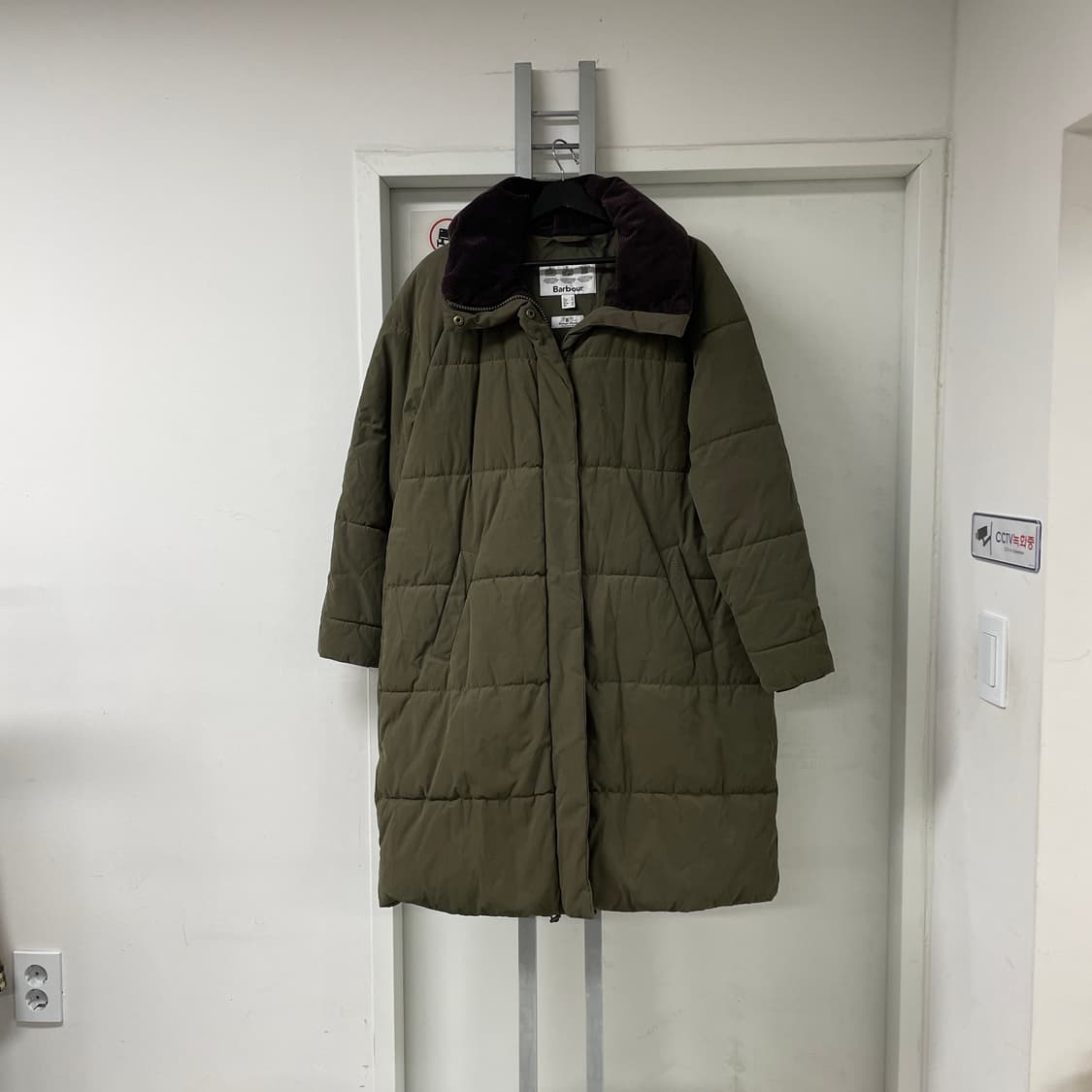 바버 롱 패딩 카키 10(W) 상품이미지1