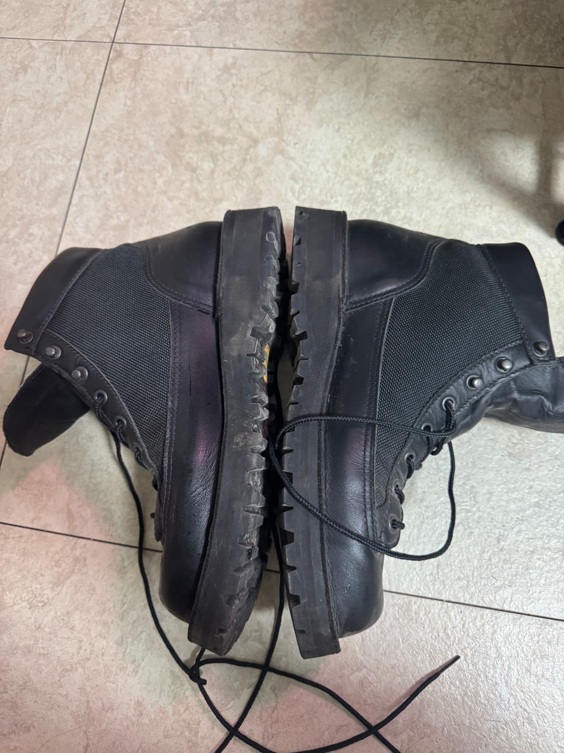 대너 라이트 블랙 7.5 상품이미지2