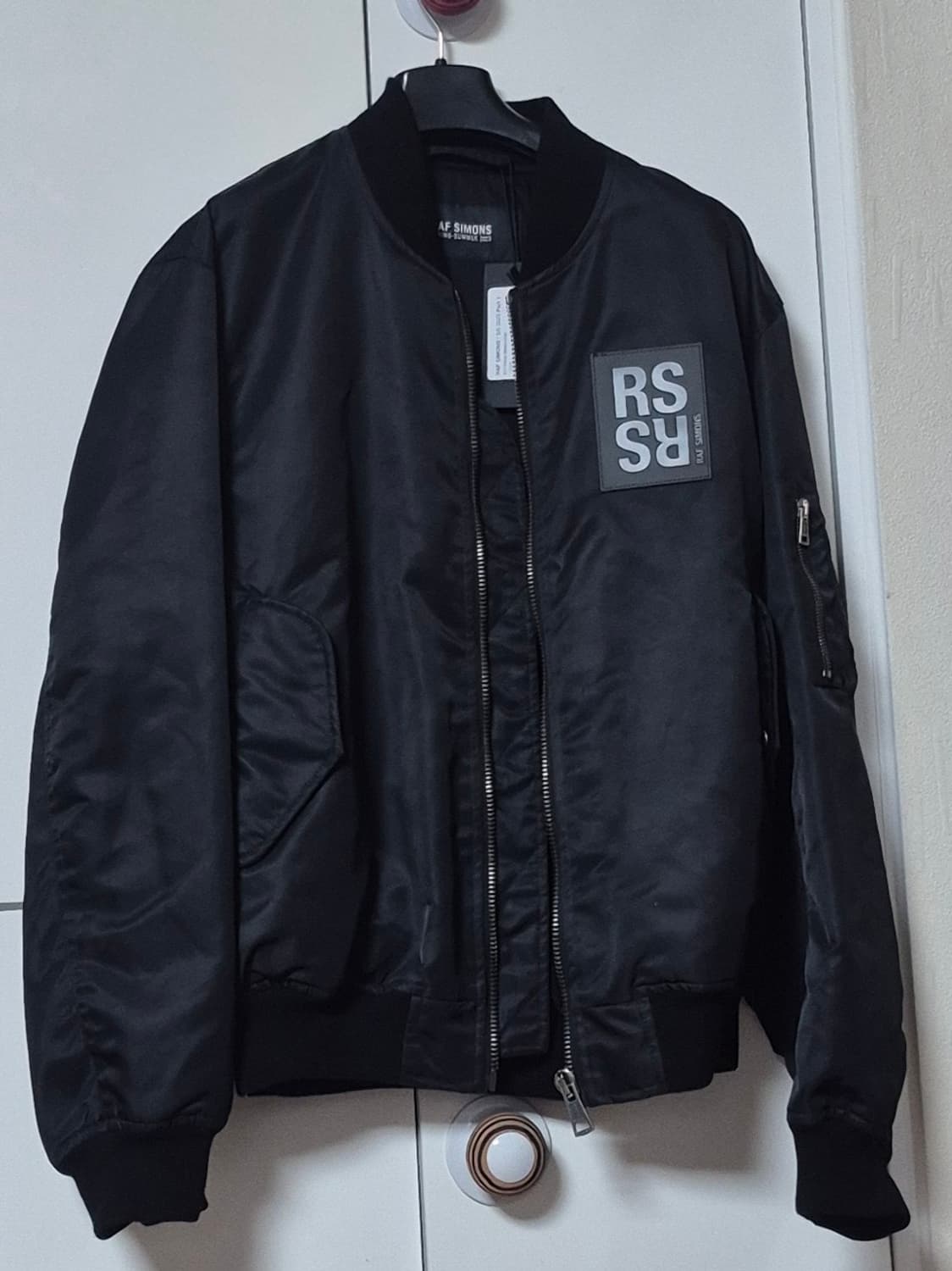 라프시몬스 23ss 레더 패치 봄버 자켓 상품이미지1