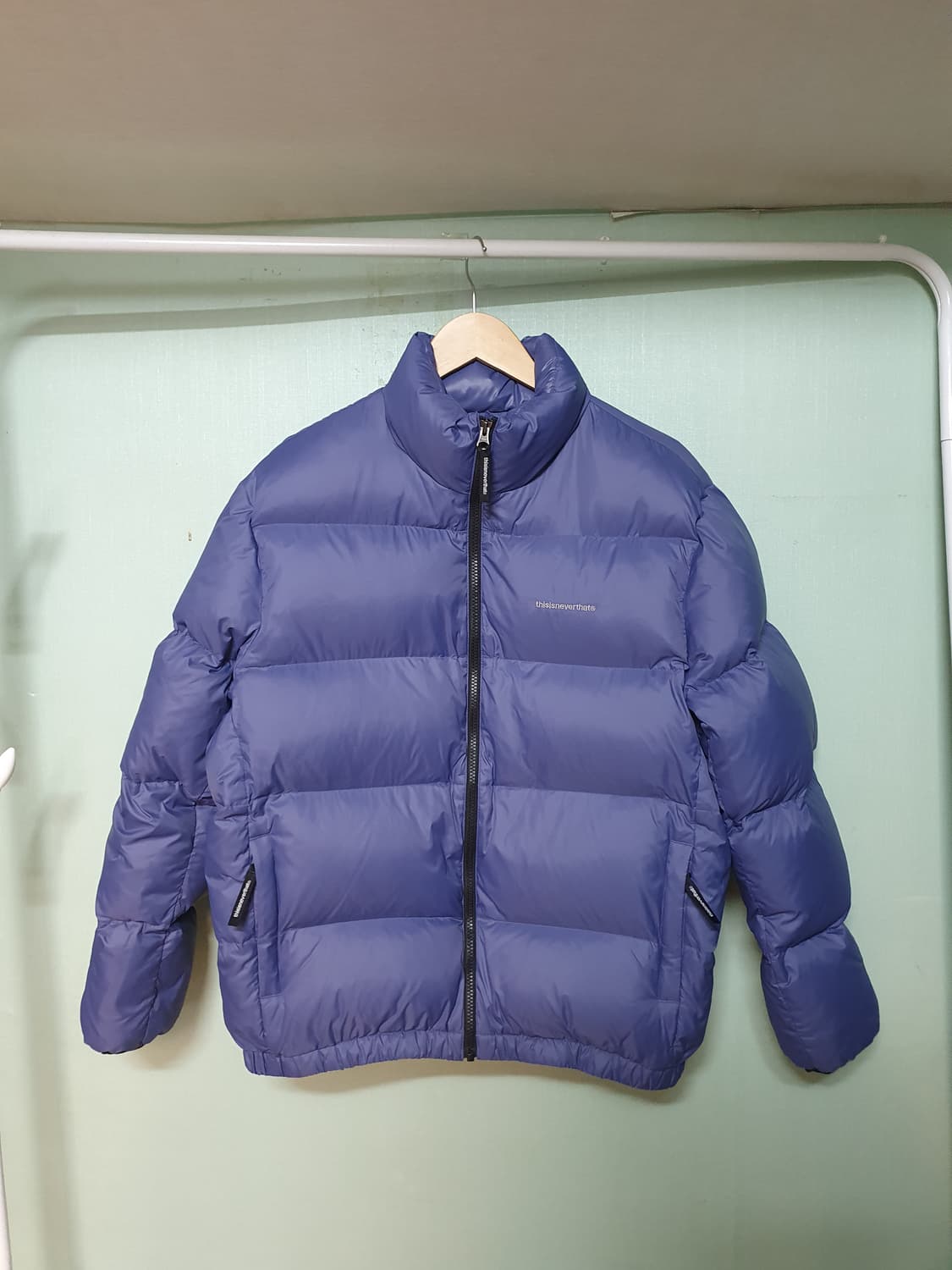 디스이즈네버댓 다운 패딩 M 상품이미지1