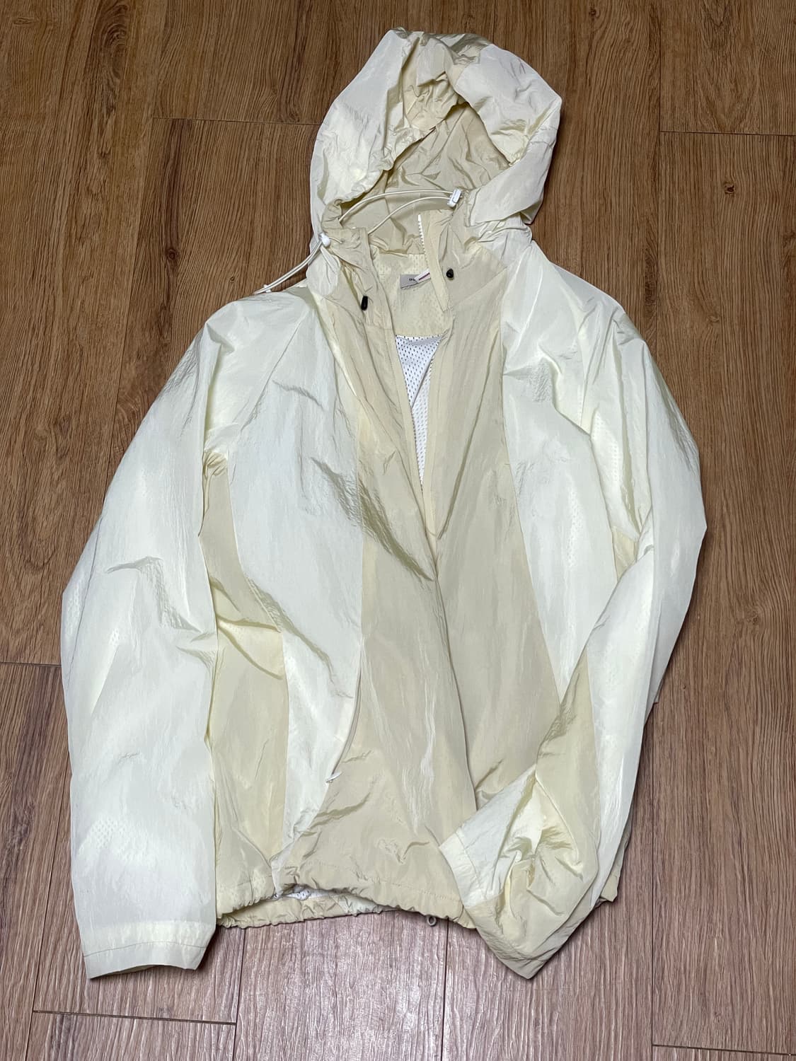 999 휴머니티 LIGHT HOODED NYLON JACKET 바람막이 상품이미지2