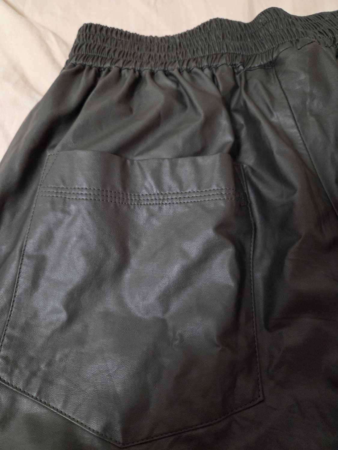 한섬 더스토어 가죽 팬츠 상품이미지4