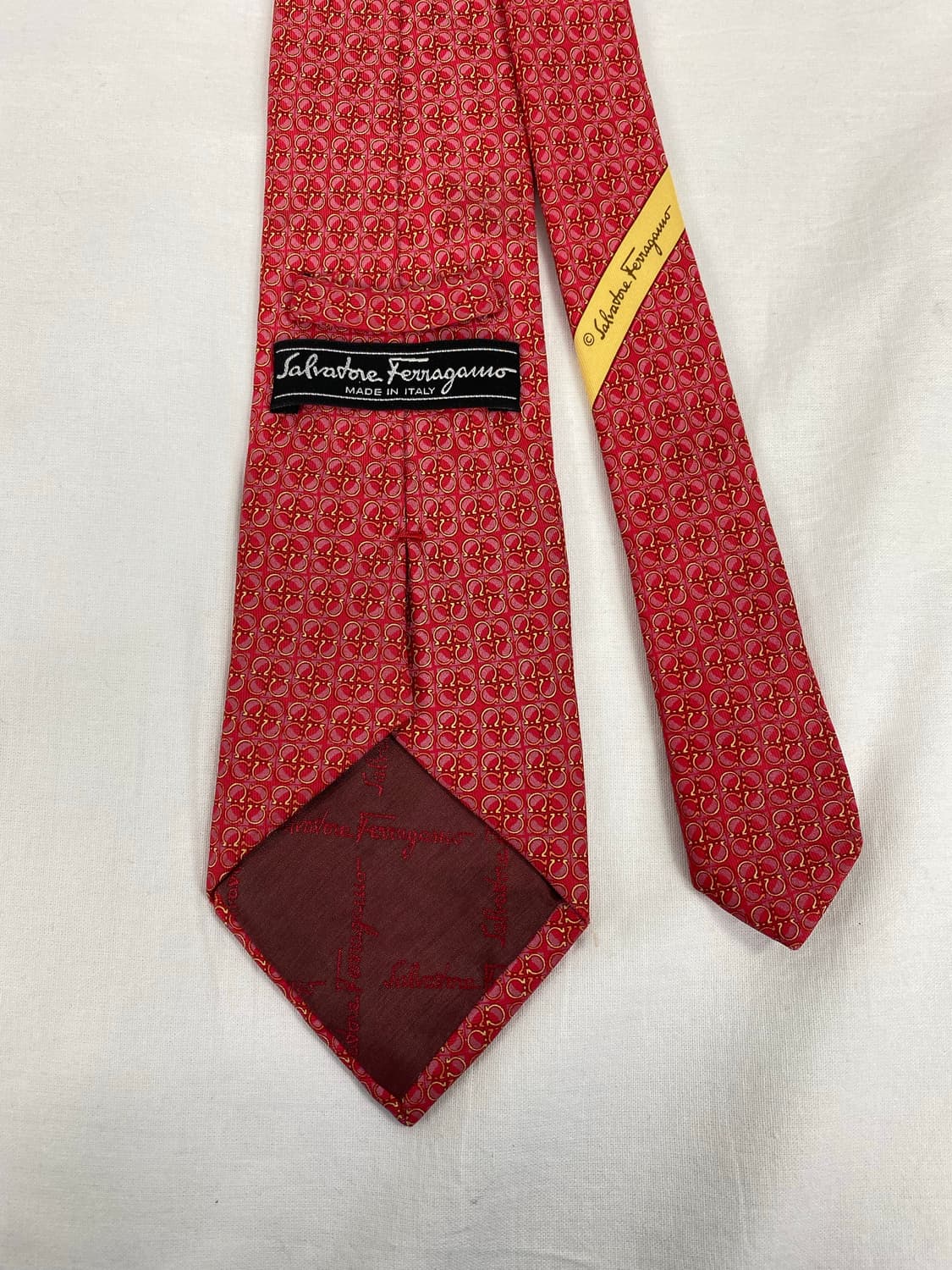 페라가모 다홍색 실크 넥타이  상품이미지2