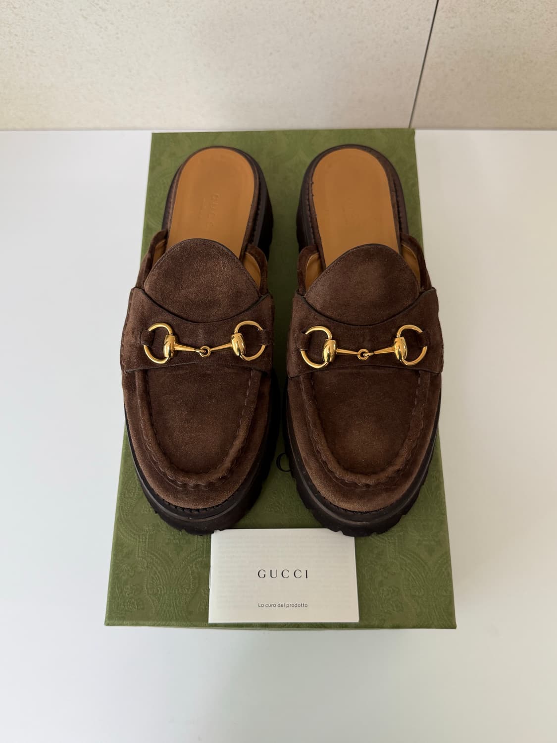 정품 구찌 브라운 스웨이드 뮬 상품이미지1