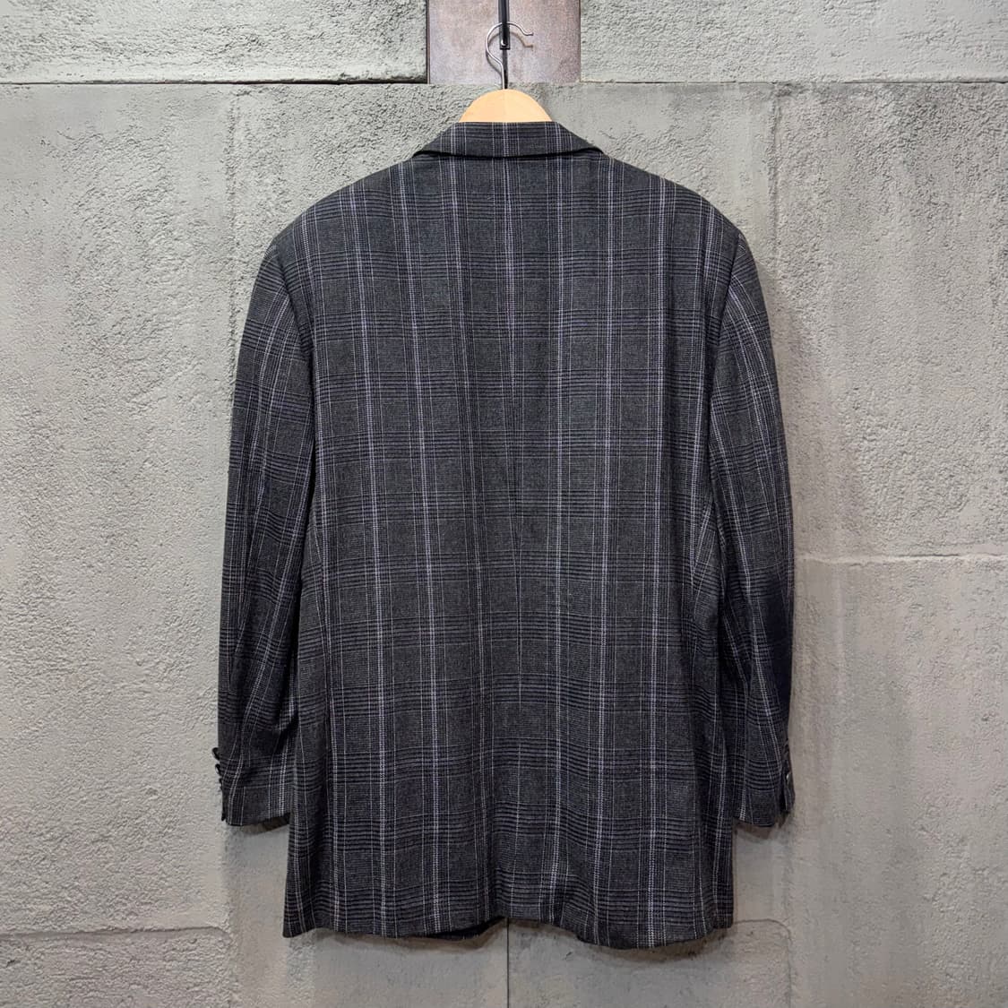 베르사체 클래식 투버튼 체크 블레이저 자켓 (XL)  상품이미지4