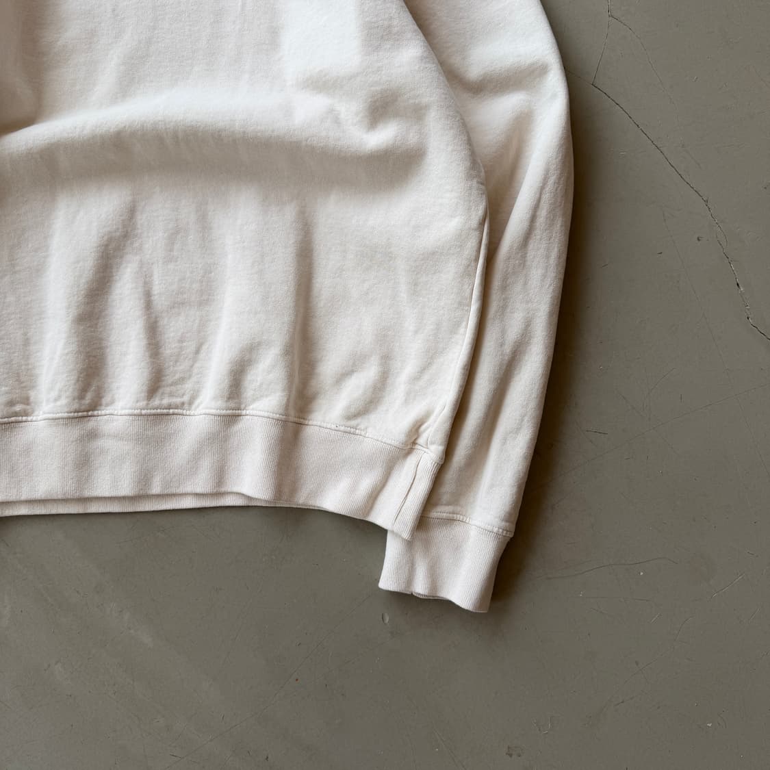 스포티 앤 리치 웰니스 스튜디오 스웻셔츠 상품이미지4