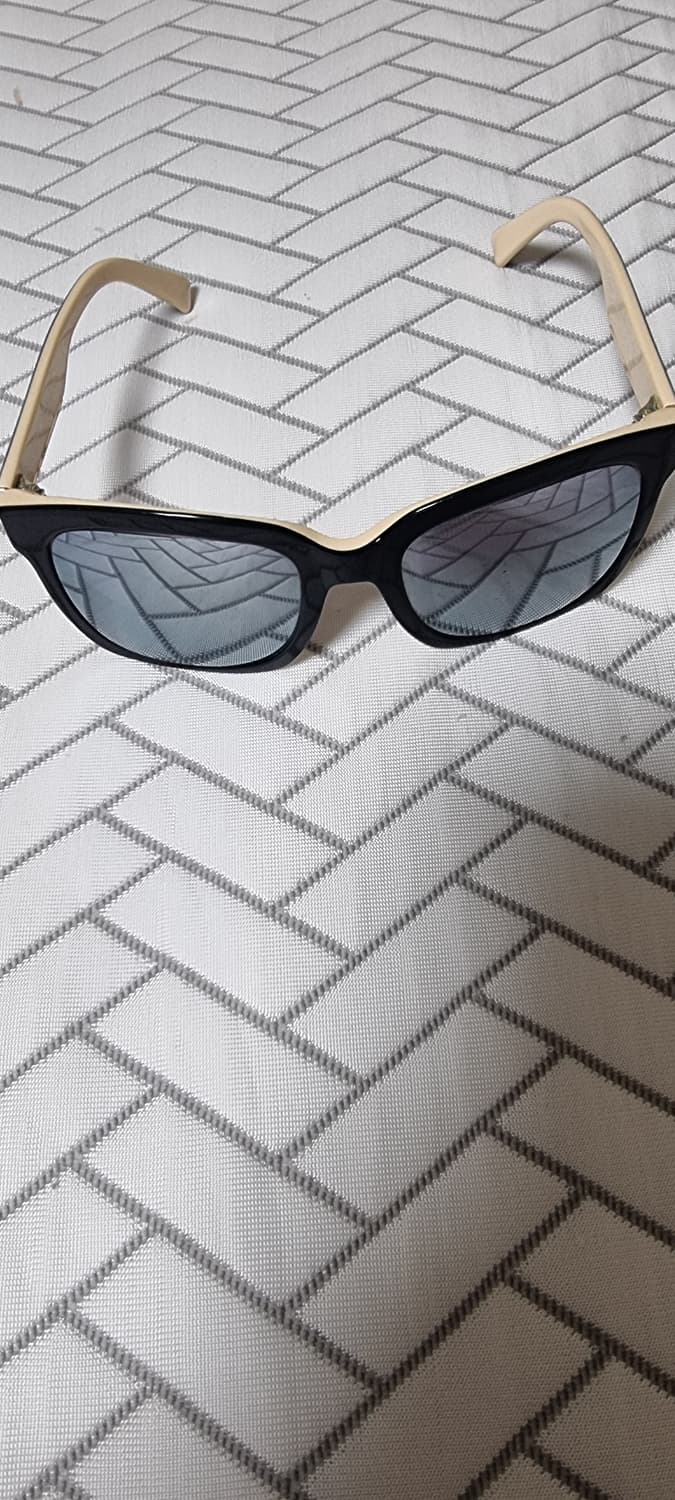 브레라 네로 명품 선글라스 팔아요 상품이미지1