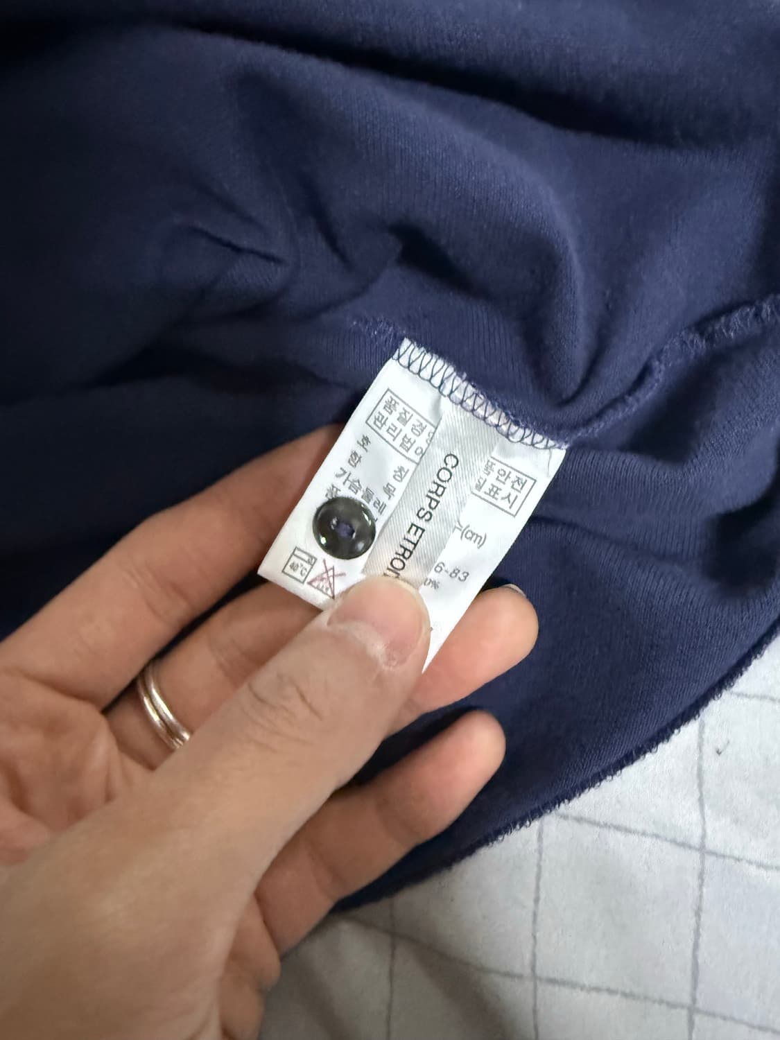 코르티스 무드 라코스테 크롭 폴로 긴팔 상품이미지3