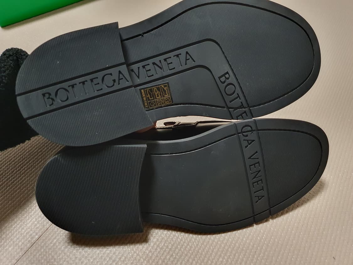 보테가베네타 블랙 로퍼 상품이미지7