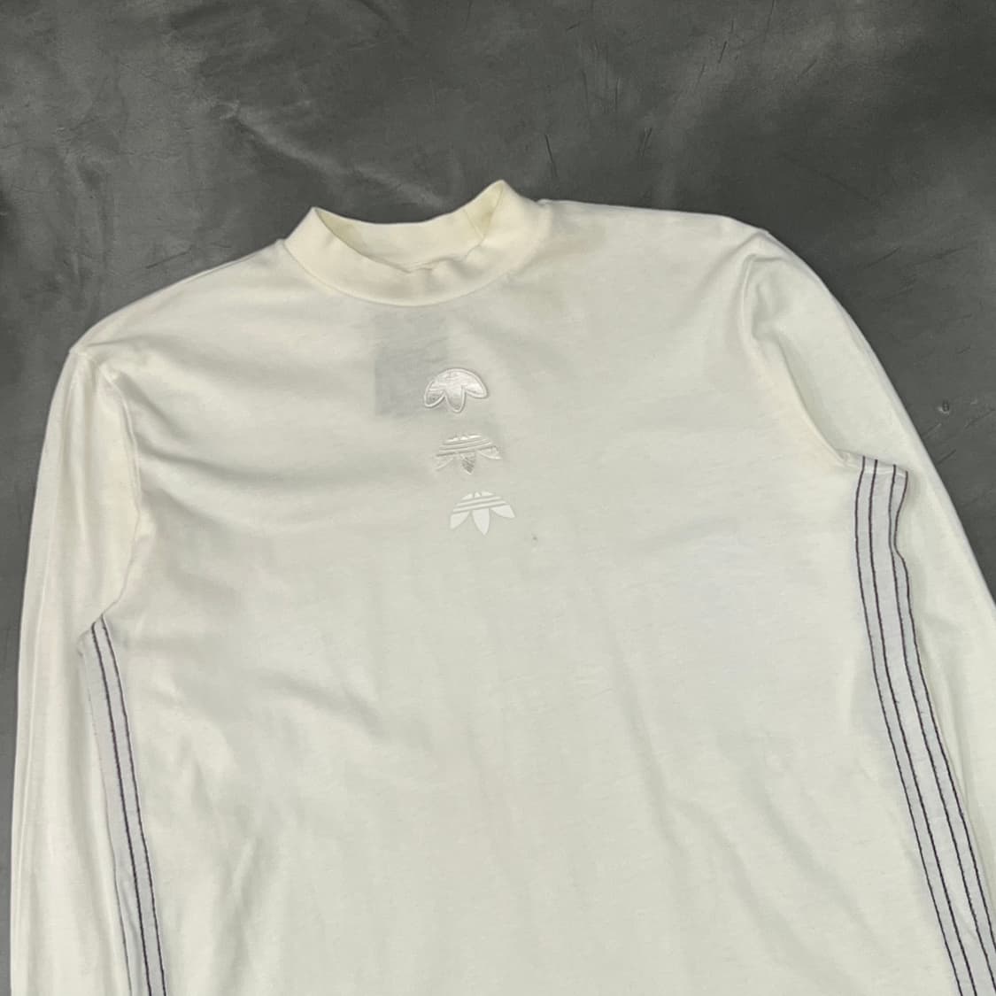  아디다스x알렉산더왕 로고 맨투맨 y15861 상품이미지3