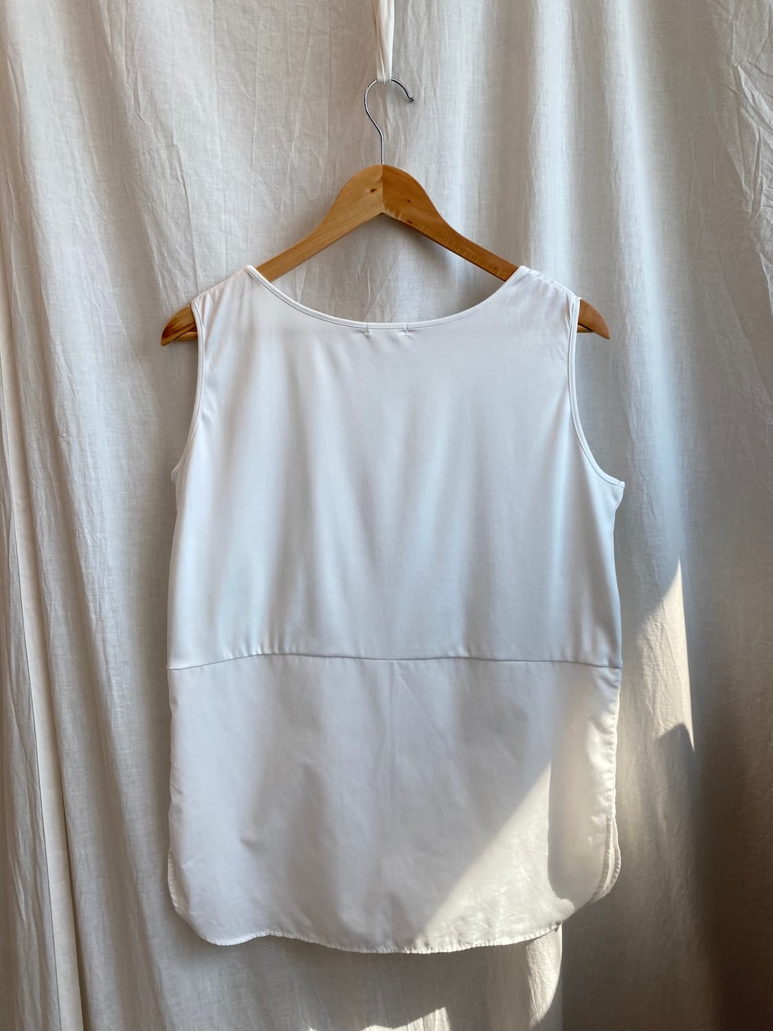 GU 화이트 슬리브리스탑(M) 상품이미지2