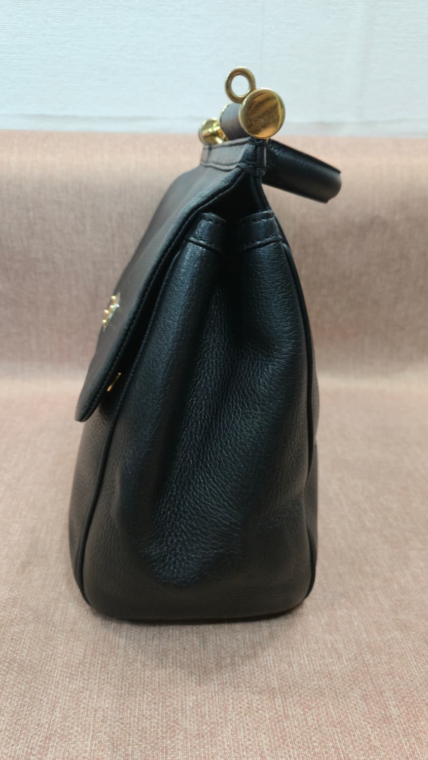 돌체앤가바나 정품 시칠리 그레인 레더 토트백 (블랙/골드) 상품이미지3