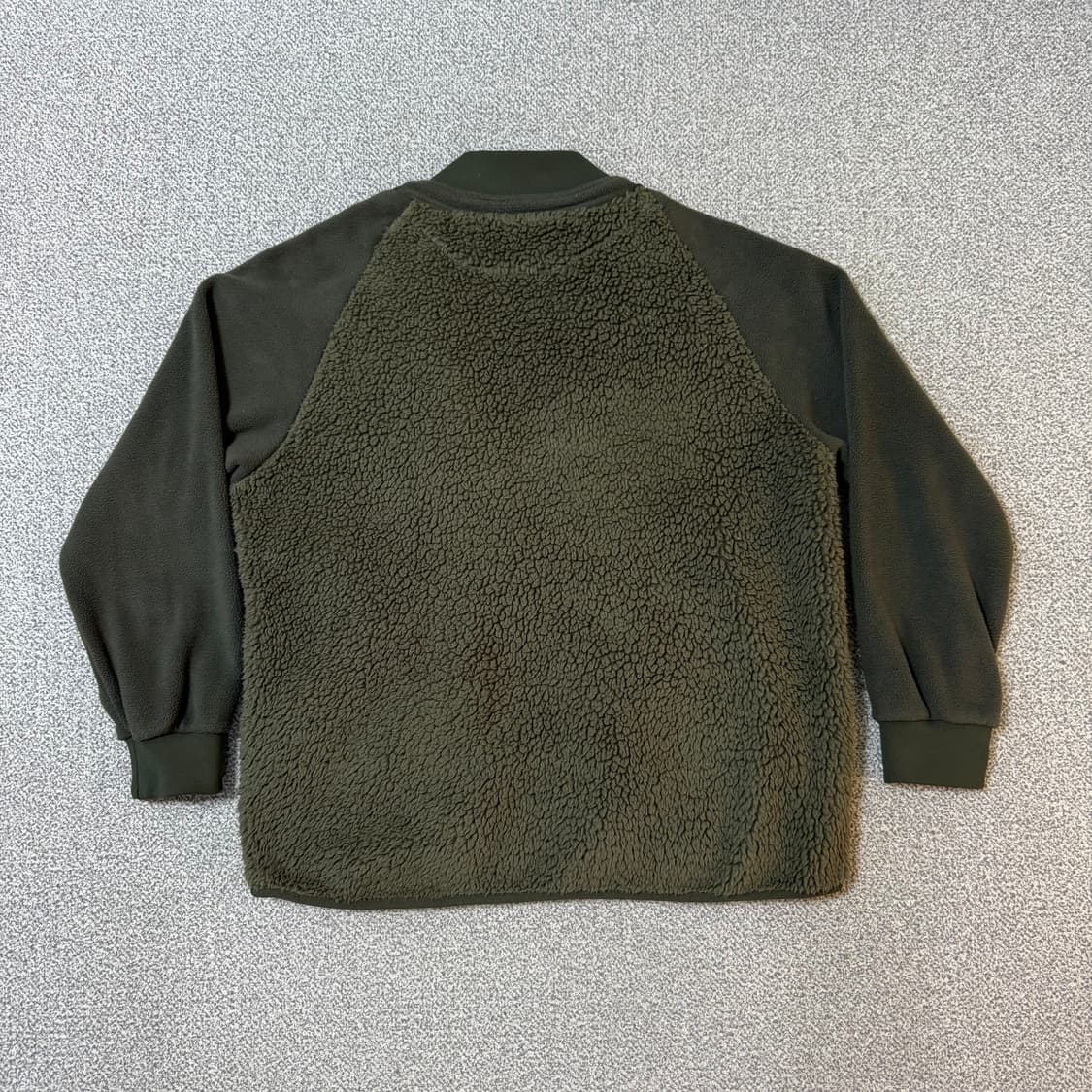 유니클로 x 화이트마운티어링 카키 후리스 자켓 L 상품이미지8