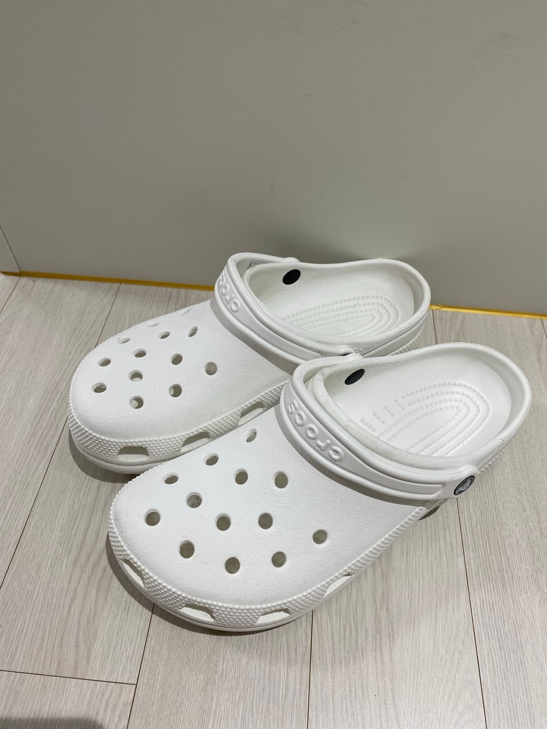 크록스 클래식 클로그 화이트 270 상품이미지1