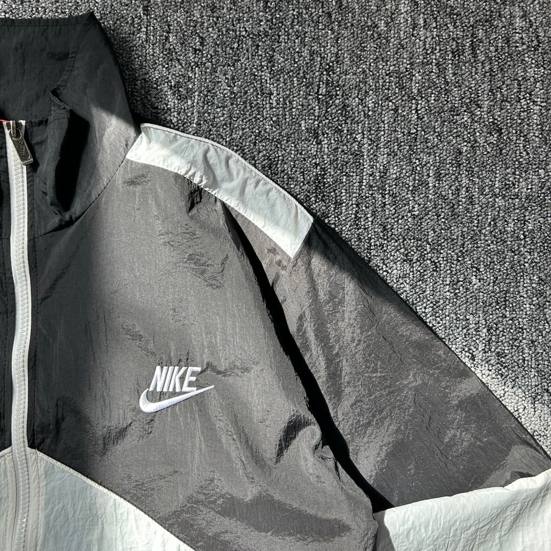 나이키 스우시 범고래 바람막이 자켓  상품이미지4
