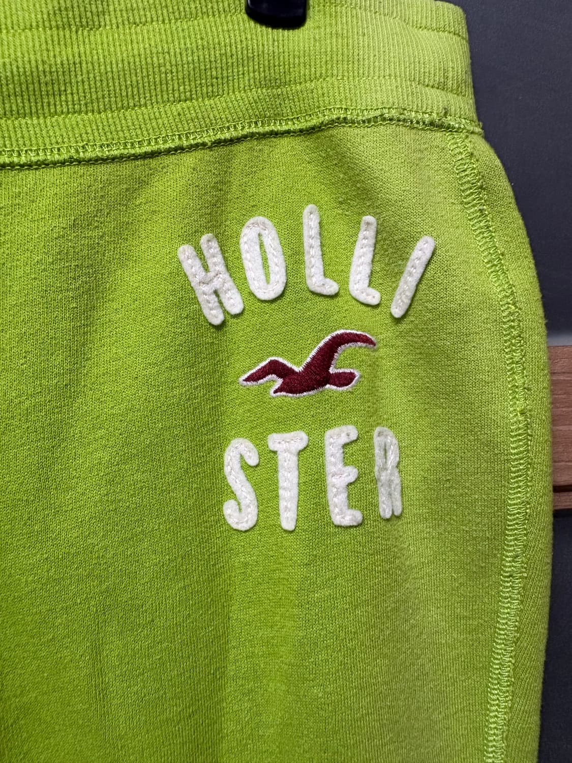 희귀.힐튼맛)) 홀리스터 로우라이즈 트랙팬츠 yellowgreen 상품이미지5