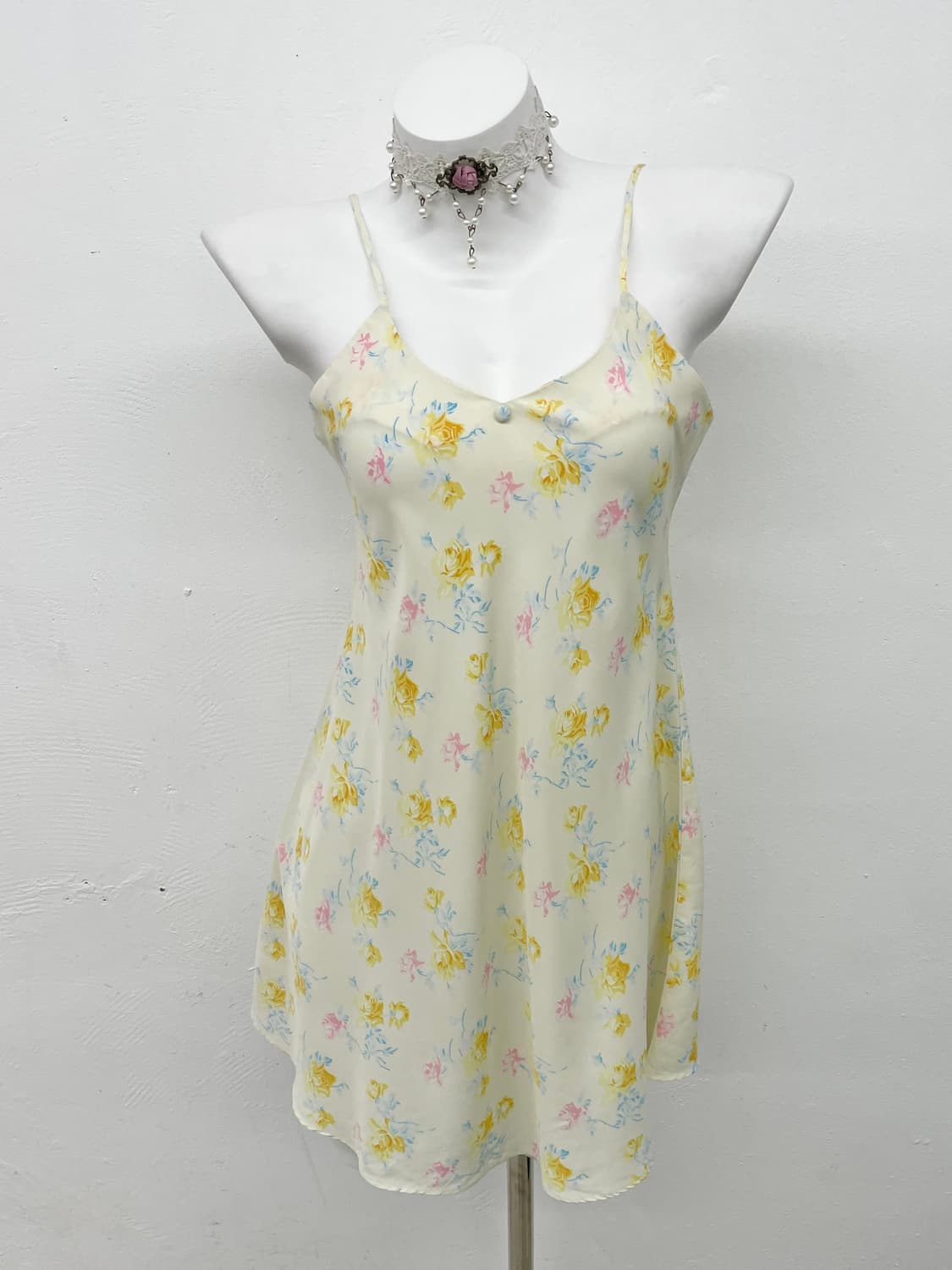 플로럴 버튼 슬립 상품이미지1