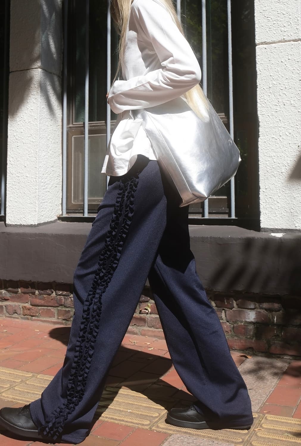 생긴스튜디오 러플 트랙팬츠 네이비 상품이미지1