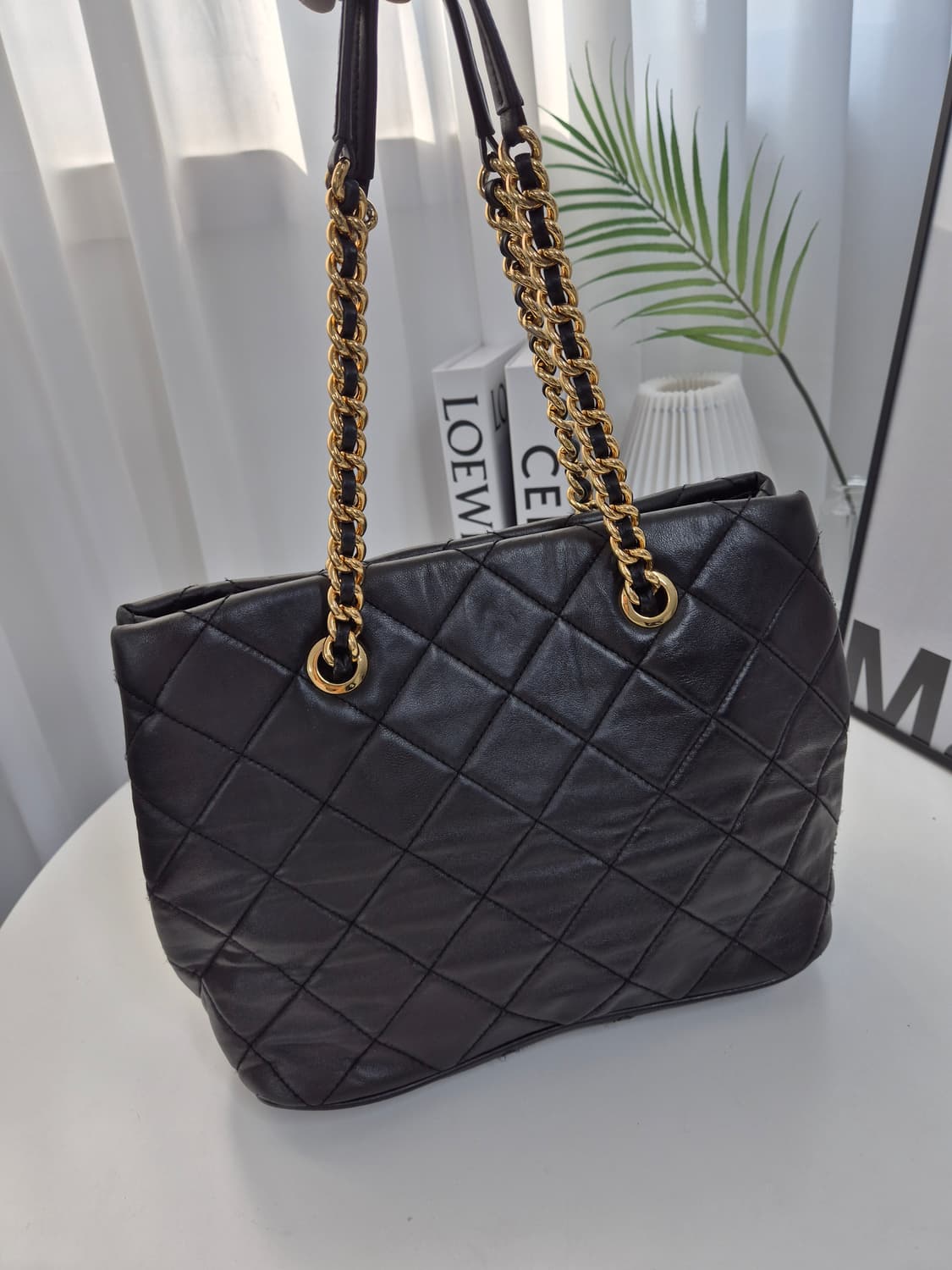 프라다 퀄팅 토트백 상품이미지3