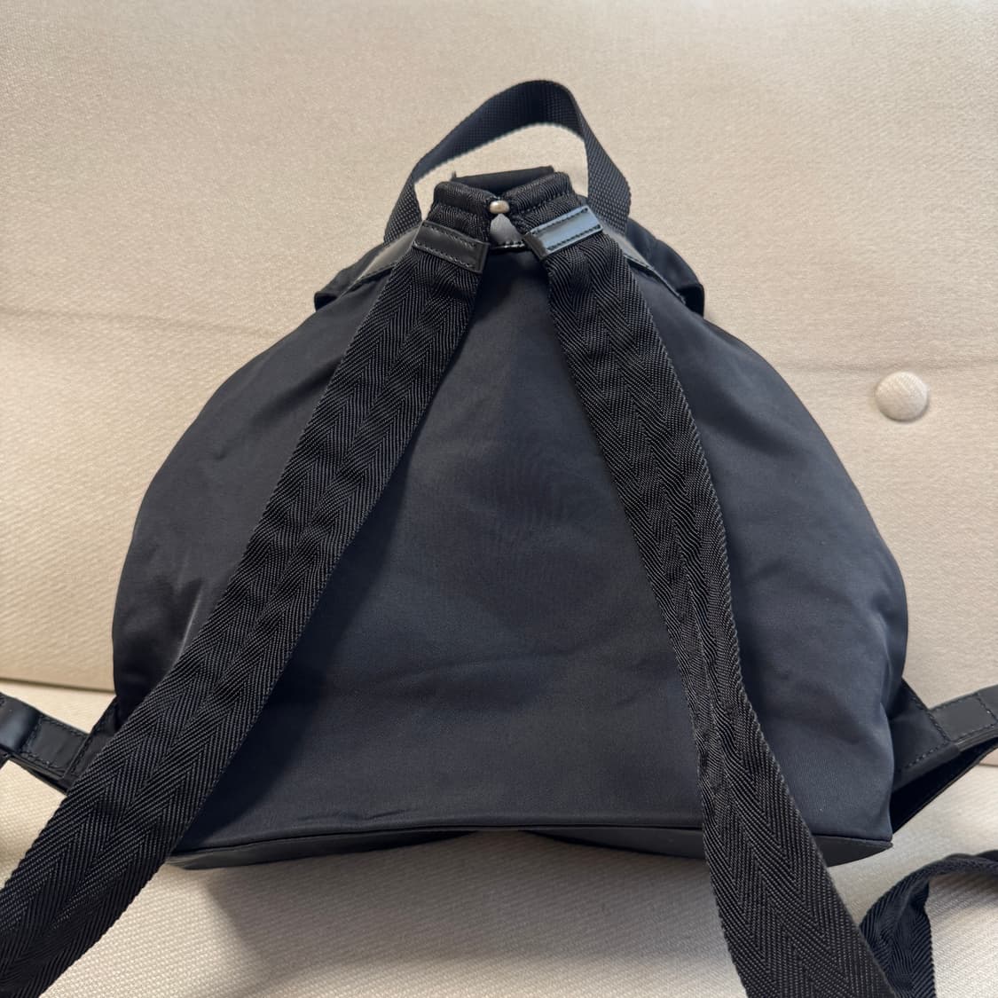 프라다 벨라 백팩 스몰 상품이미지3