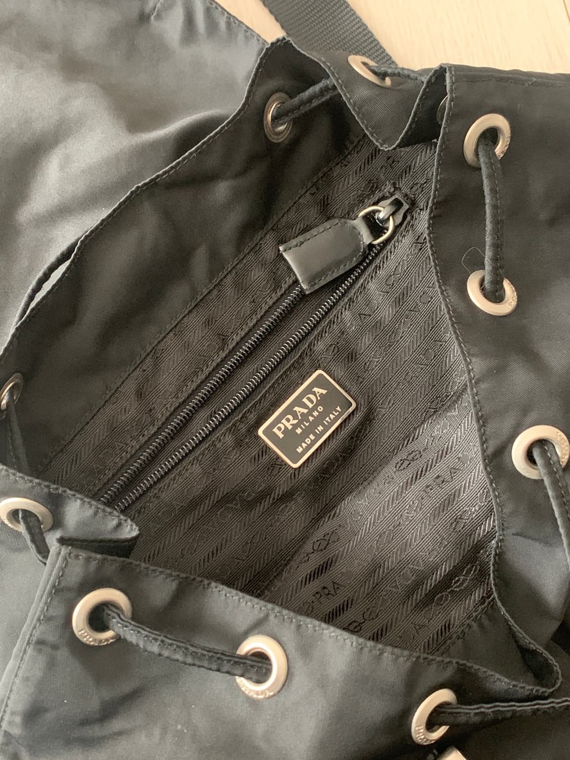 (정품)프라다백팩 미듐사이즈 상품이미지8