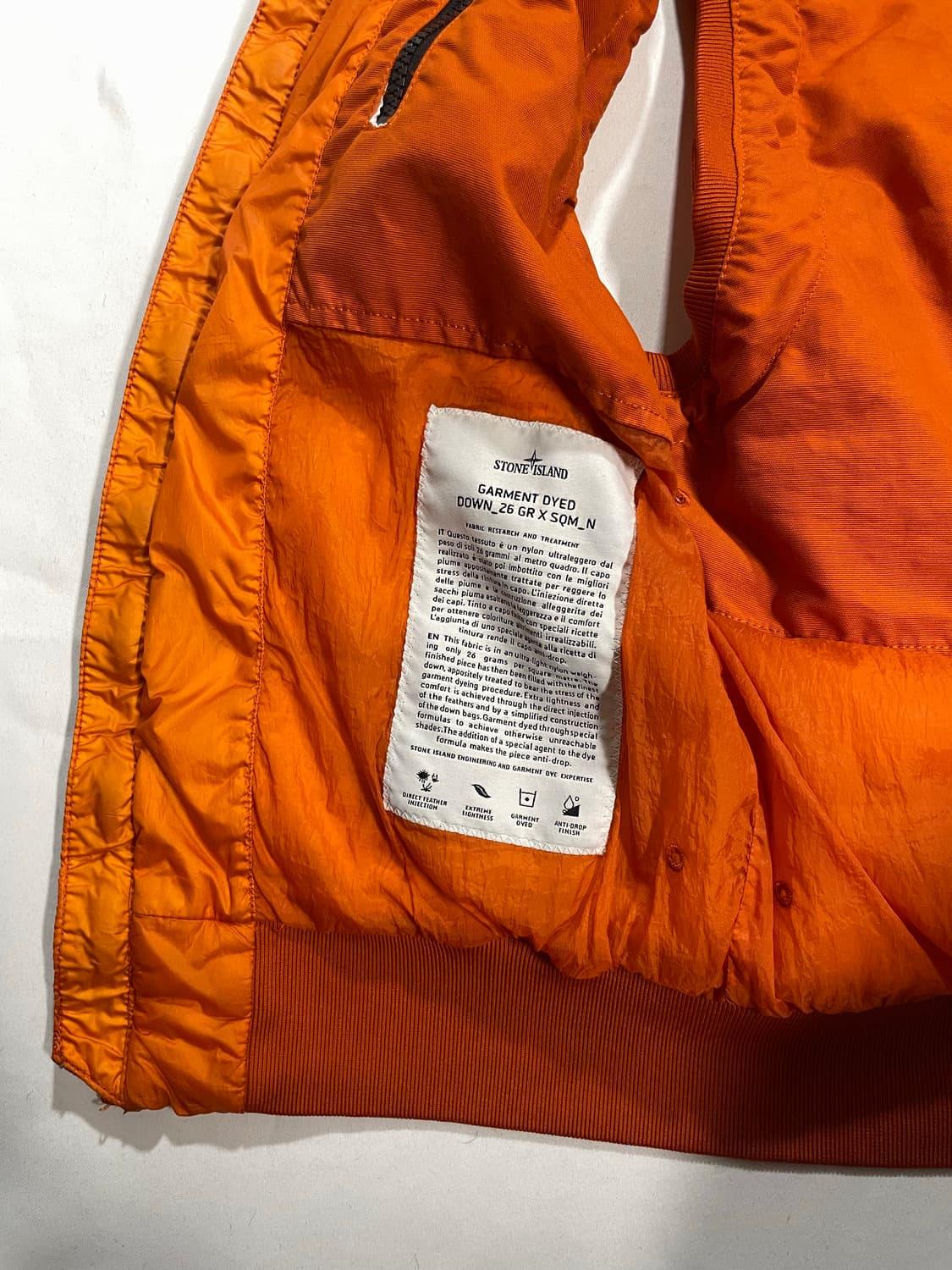 스톤아일랜드 30주년 가먼트다이드 패딩 베스트 상품이미지8