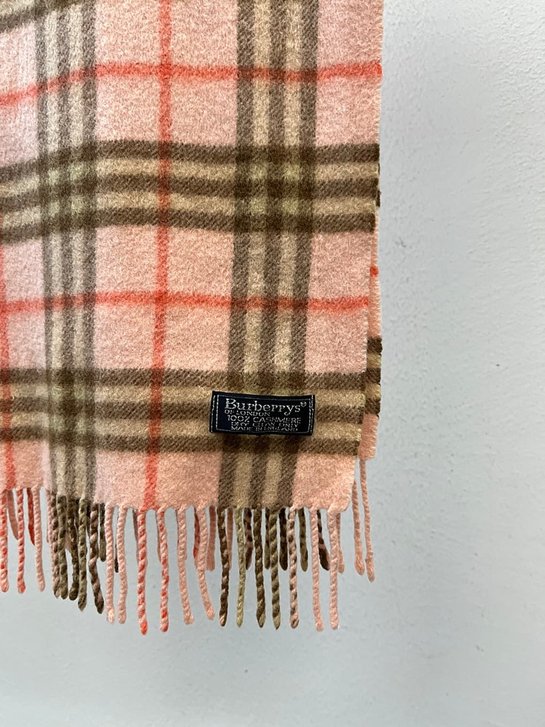 버버리 딸기우유 캐시미어100% 머플러  상품이미지3