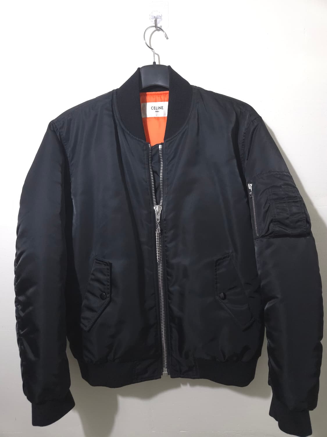 [새상품급] 셀린느 백로고 봄버 다운 자켓 상품이미지1