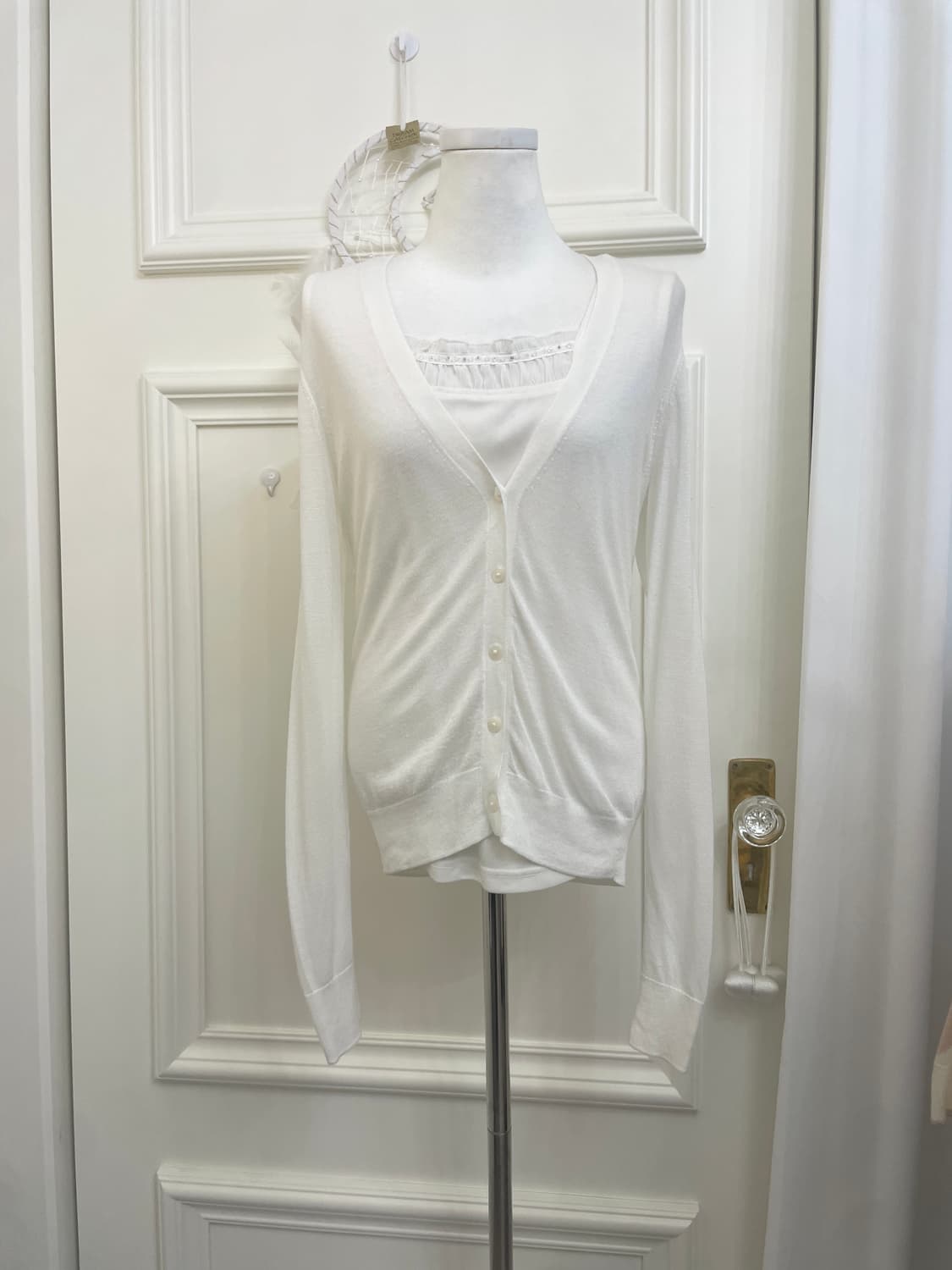 white ruffle point sleeveless&soft basic 상품이미지1