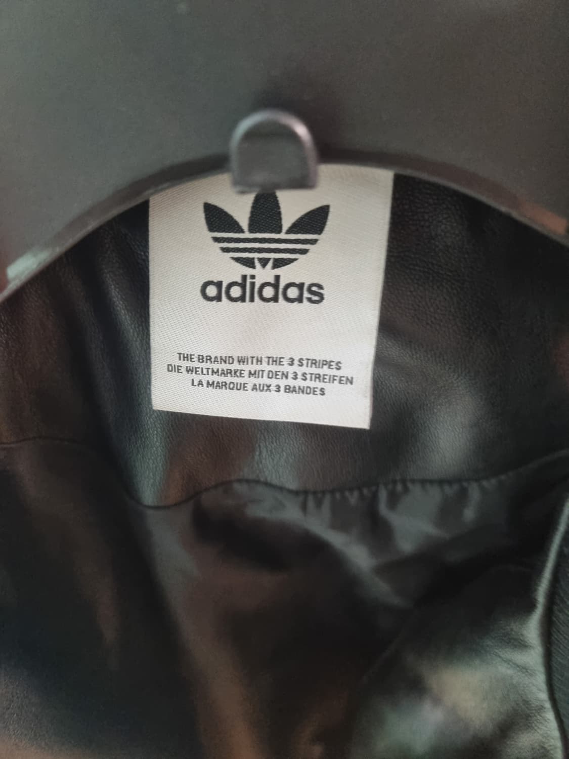 아디다스 포우 레더 아디컬러 3S 루즈 파이어버드 트랙수트 자켓 블랙  상품이미지2