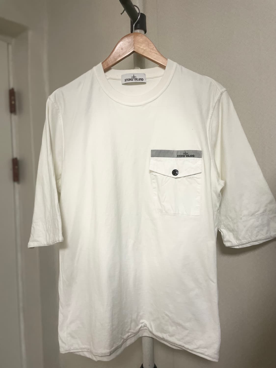 스톤아일랜드 흰반팔 티셔츠 상품이미지2