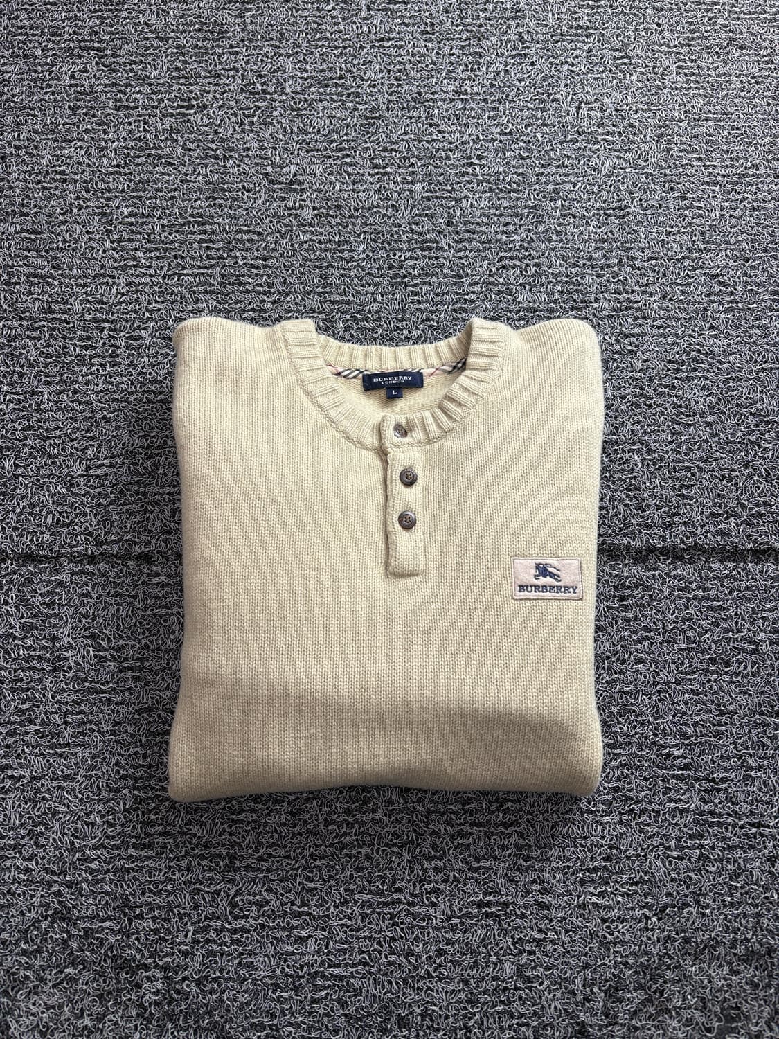 버버리 아카이브 헨리넥 니트 스웨터 2990 상품이미지1