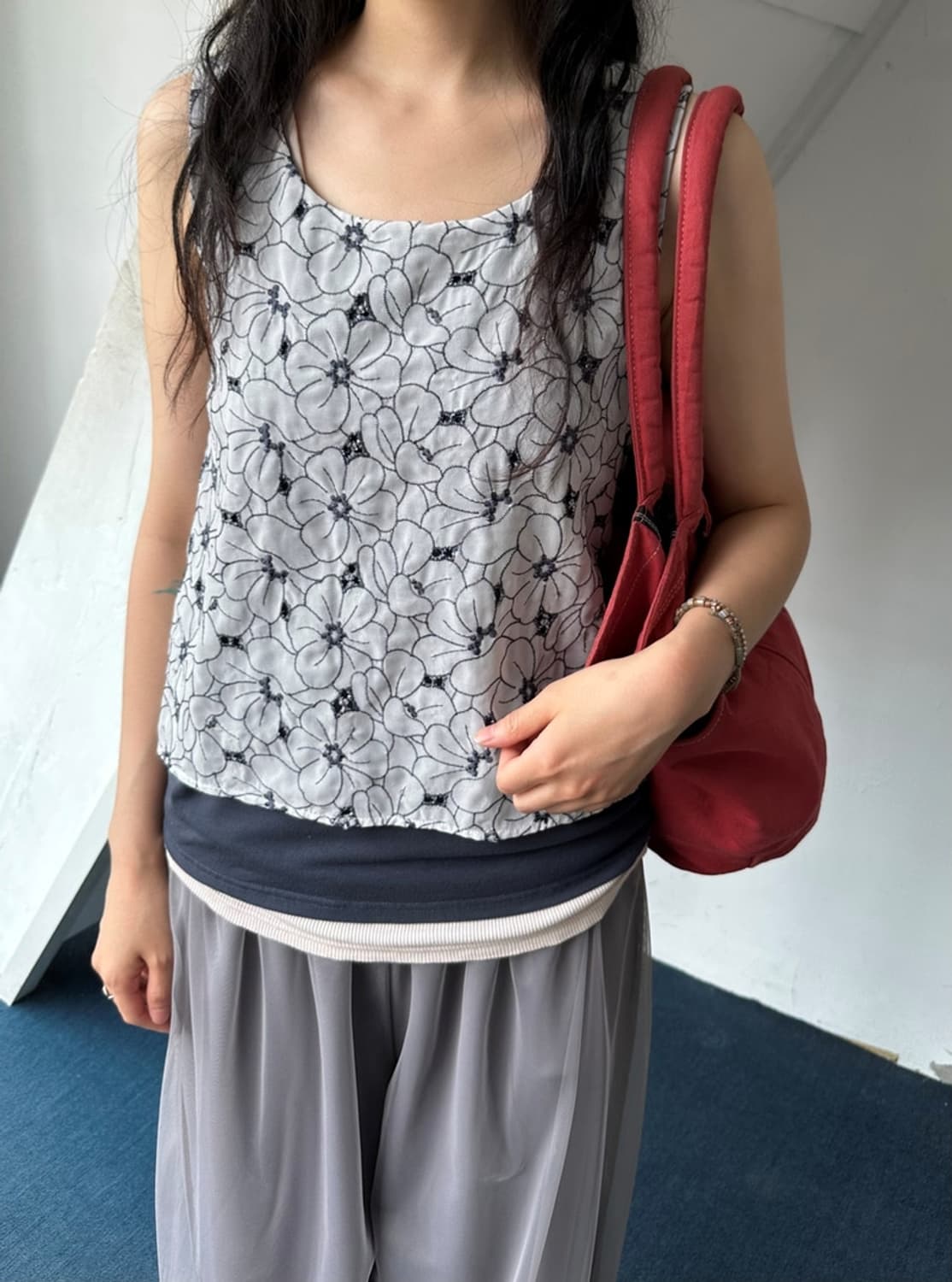Fake layered sleeveless top 상품이미지7