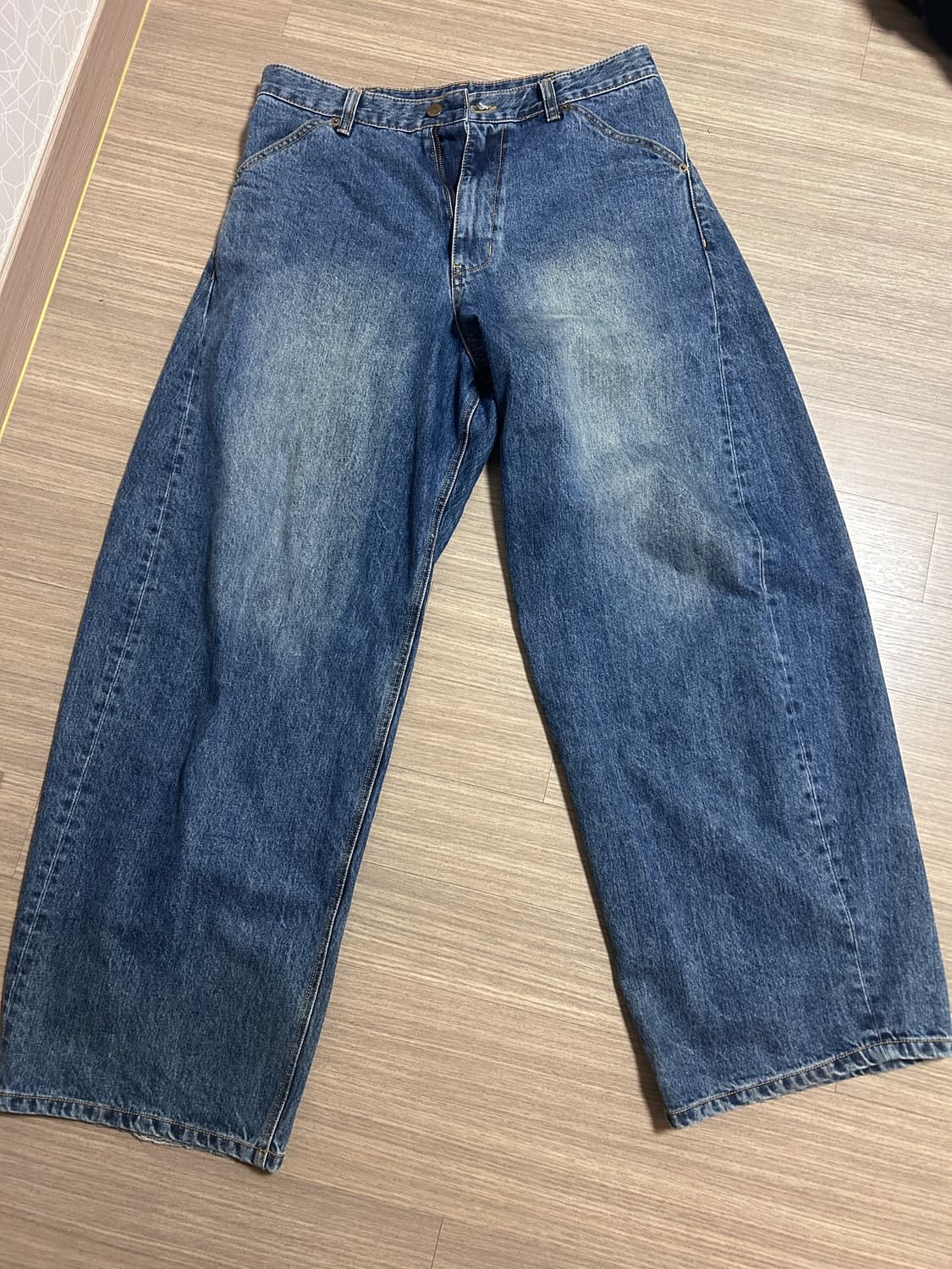 해칭룸 와이드 커브드 팬츠 상품이미지1