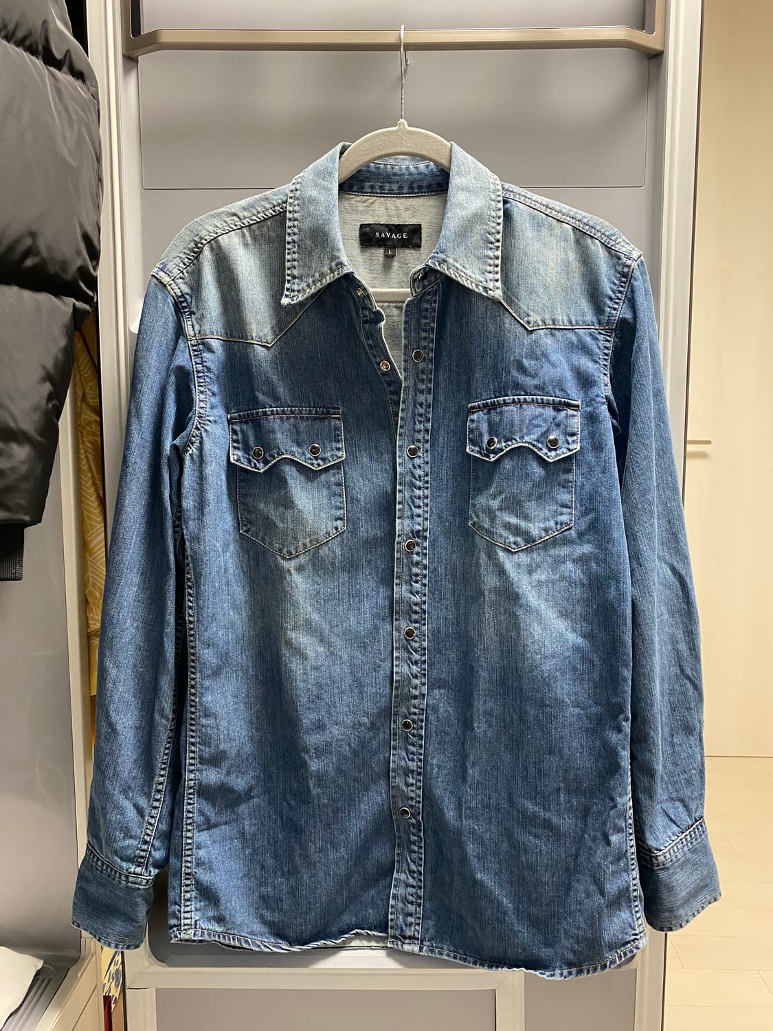 세비지 웨스턴 데님 셔츠 미드 블루  (L 사이즈) 상품이미지1