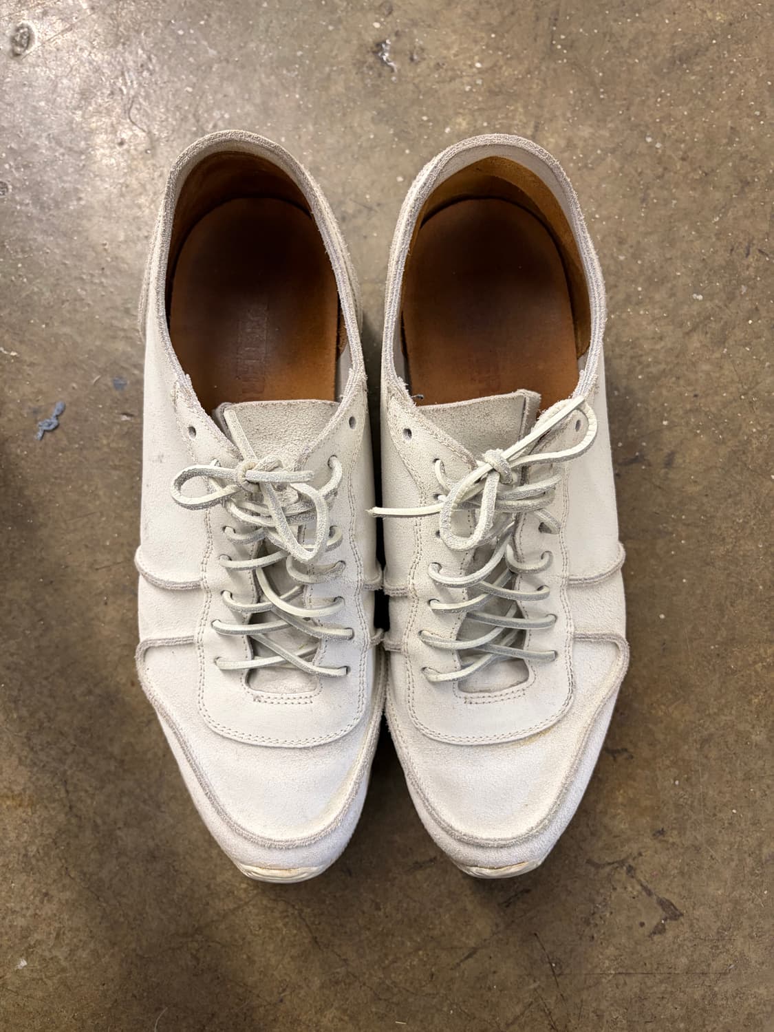 부테로 화이트 스웨이드 스니커즈 41 상품이미지2