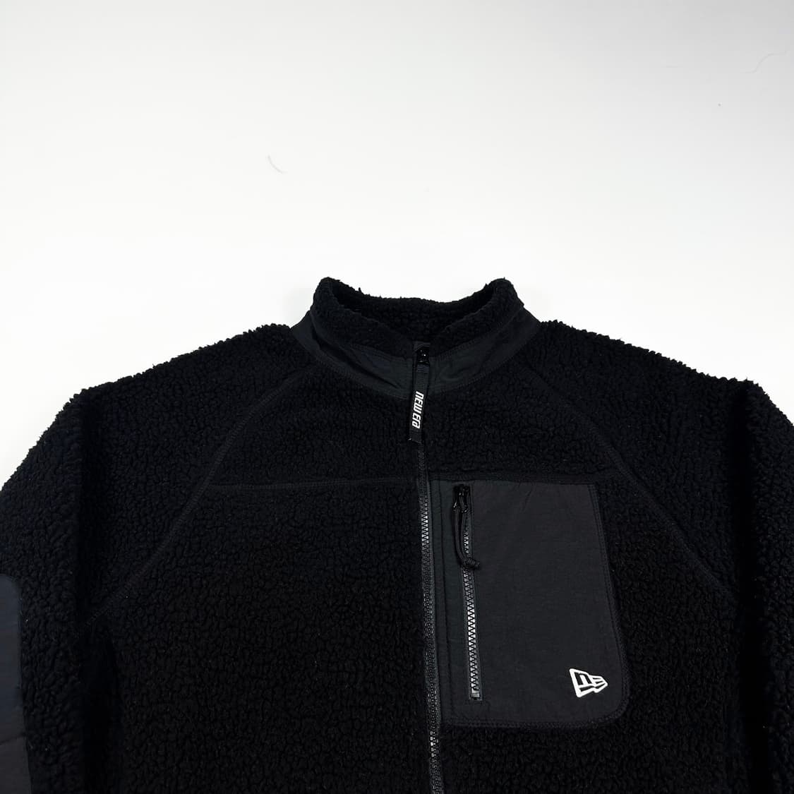 뉴에라 양털 뽀글이 후리스 블랙 M 상품이미지2